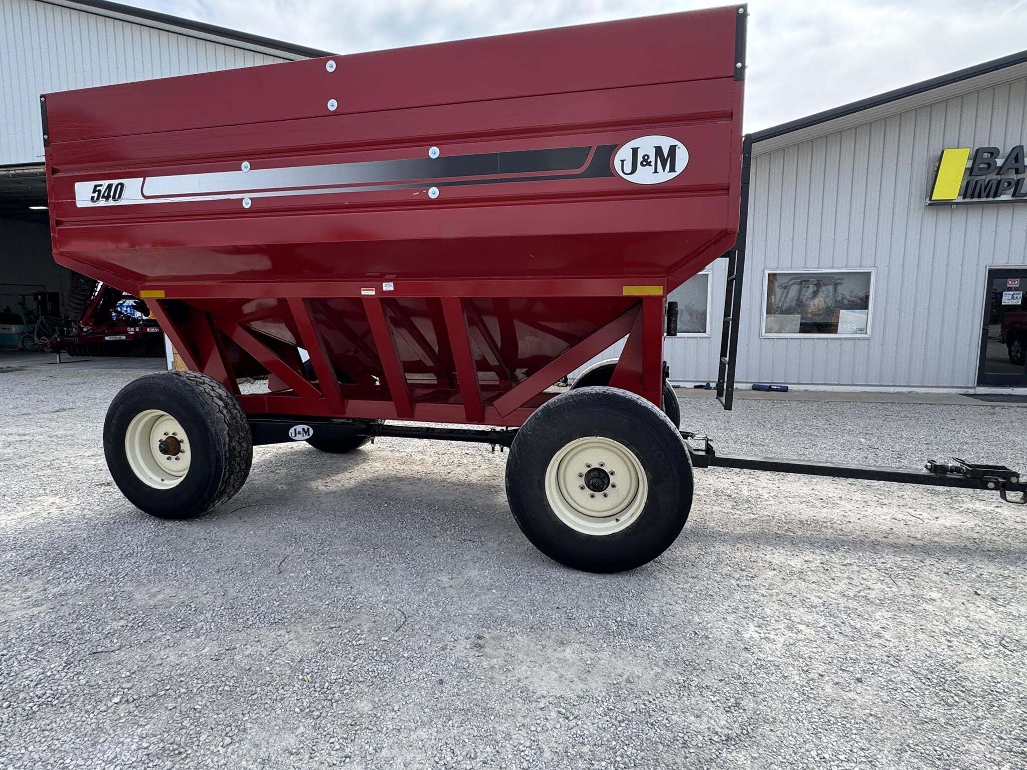 2014 J&M 540 Gravity Wagon