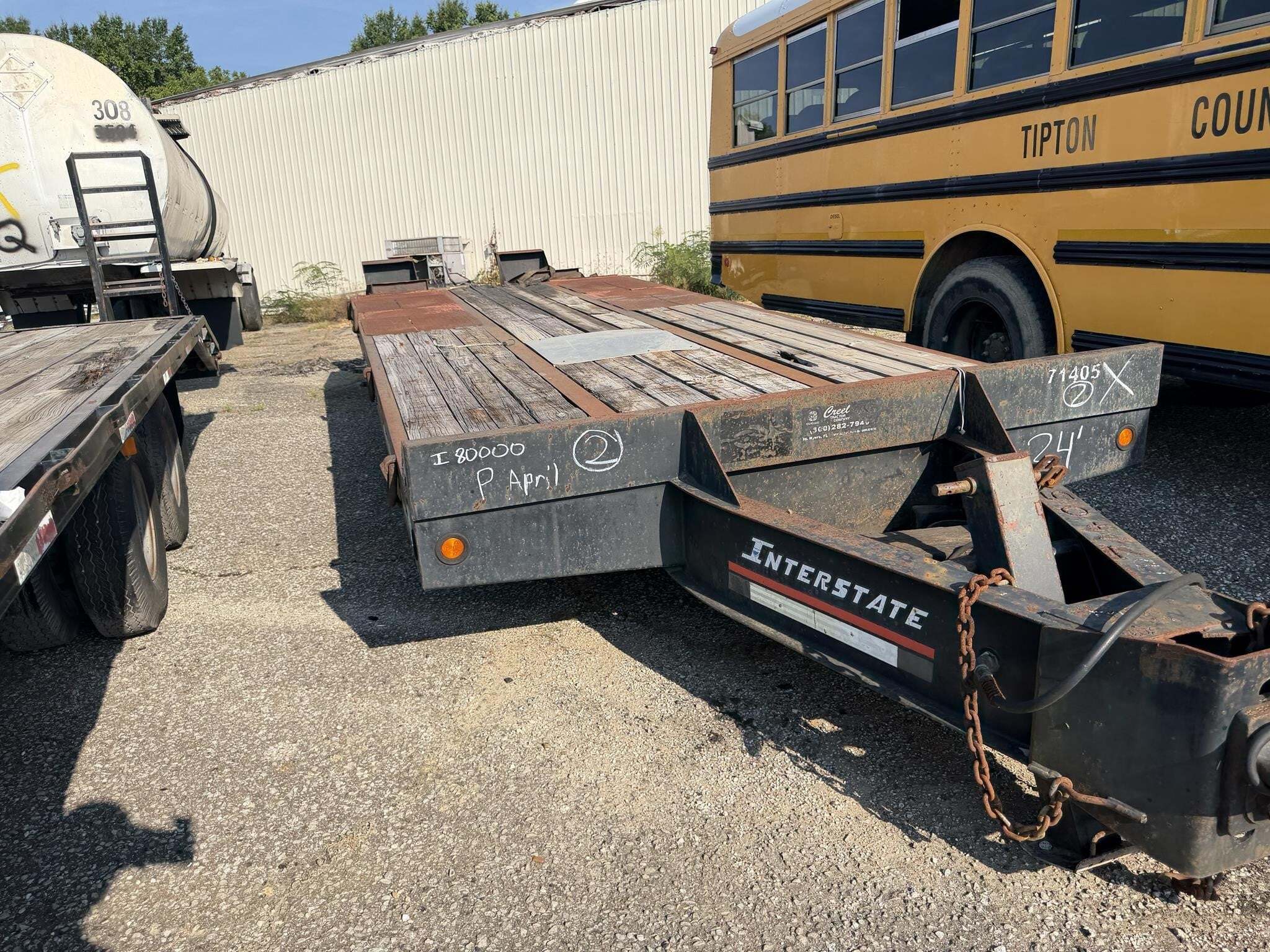 2009 Interstate 20DTA Flatbed Trucks/Trailer