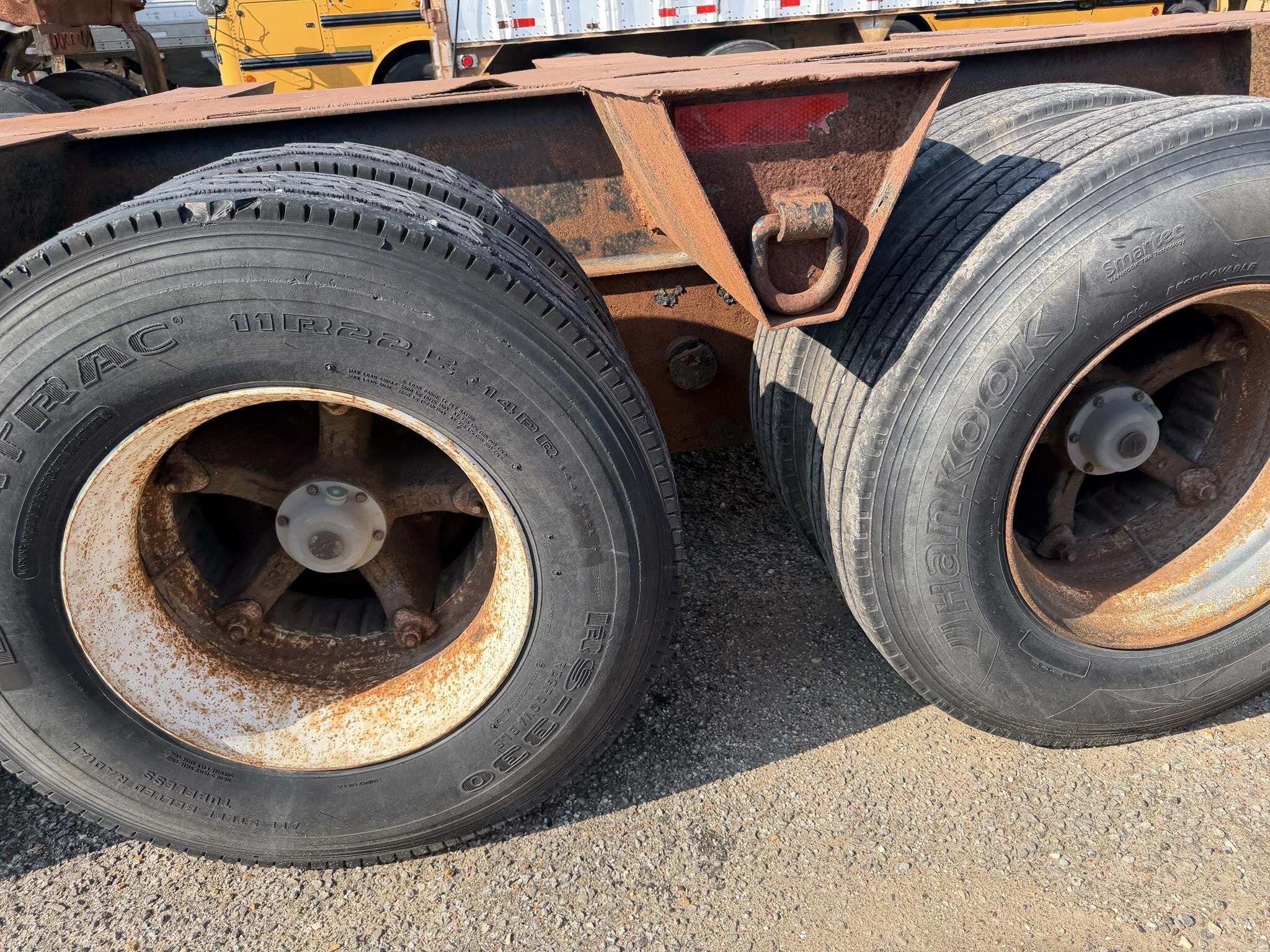 1996 Witzco Challenger RG50 Flatbed Trucks/Trailer