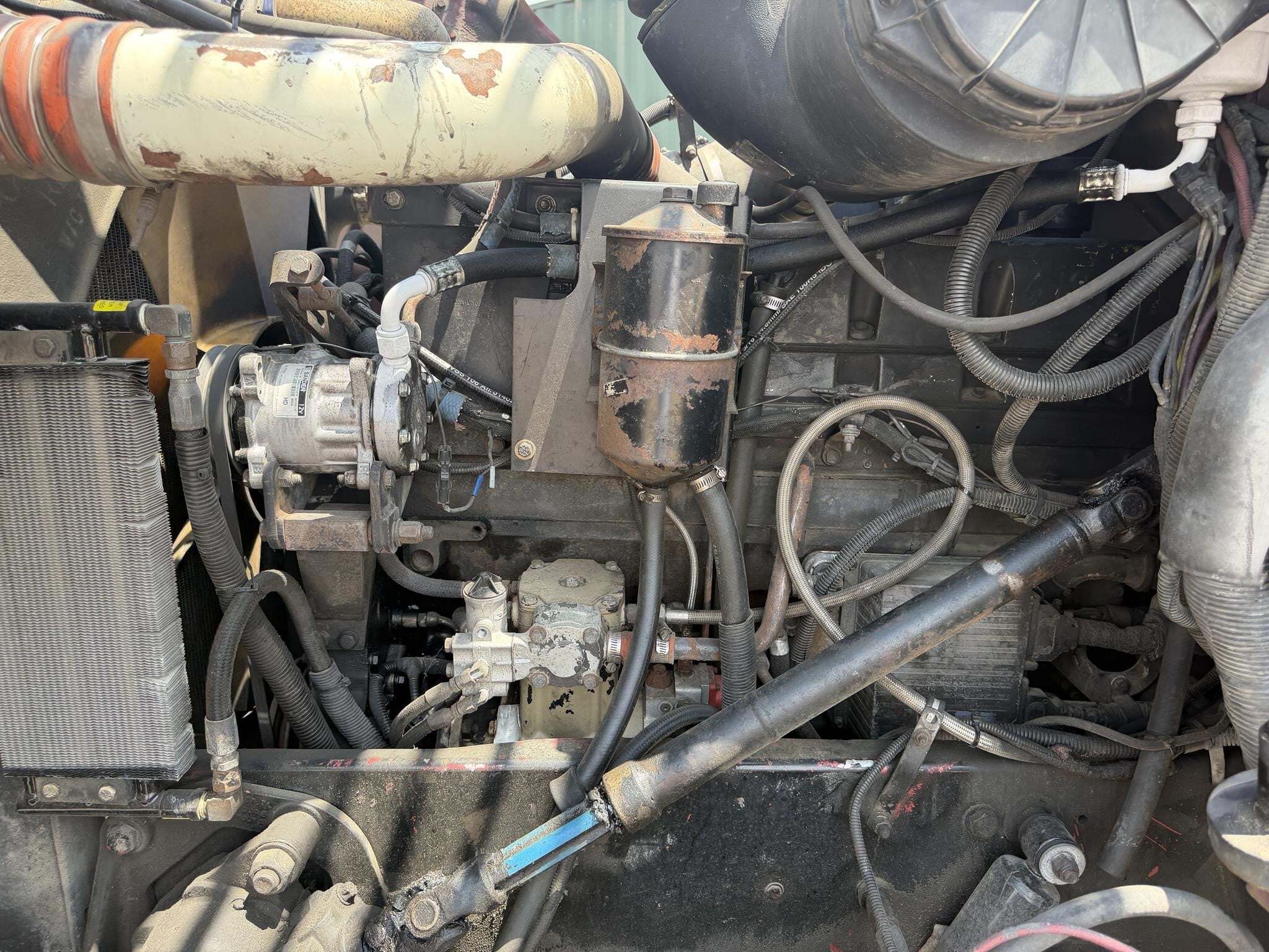 1998 Peterbilt 385 Dump Trucks/Trailer