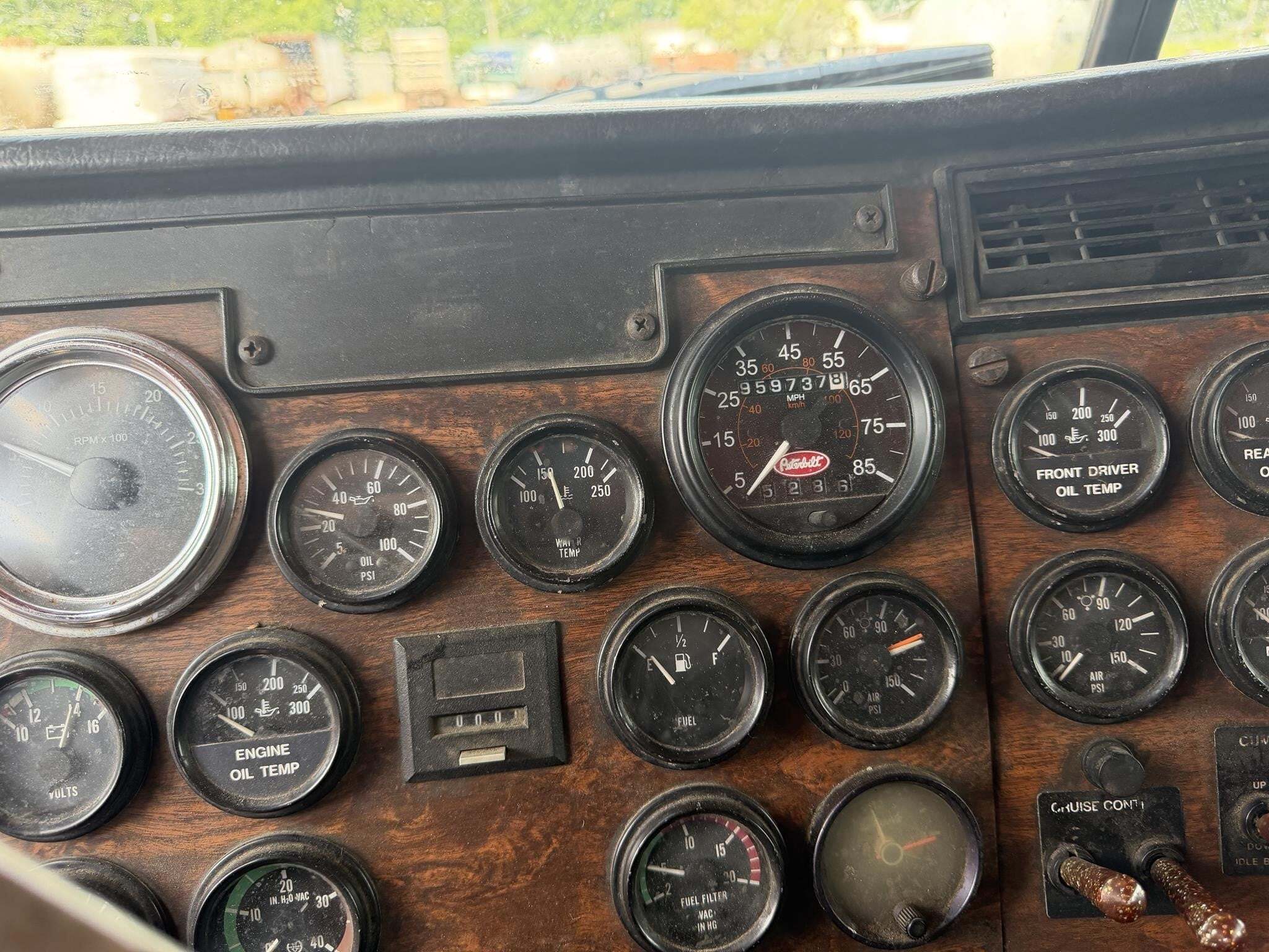 1998 Peterbilt 385 Dump Trucks/Trailer