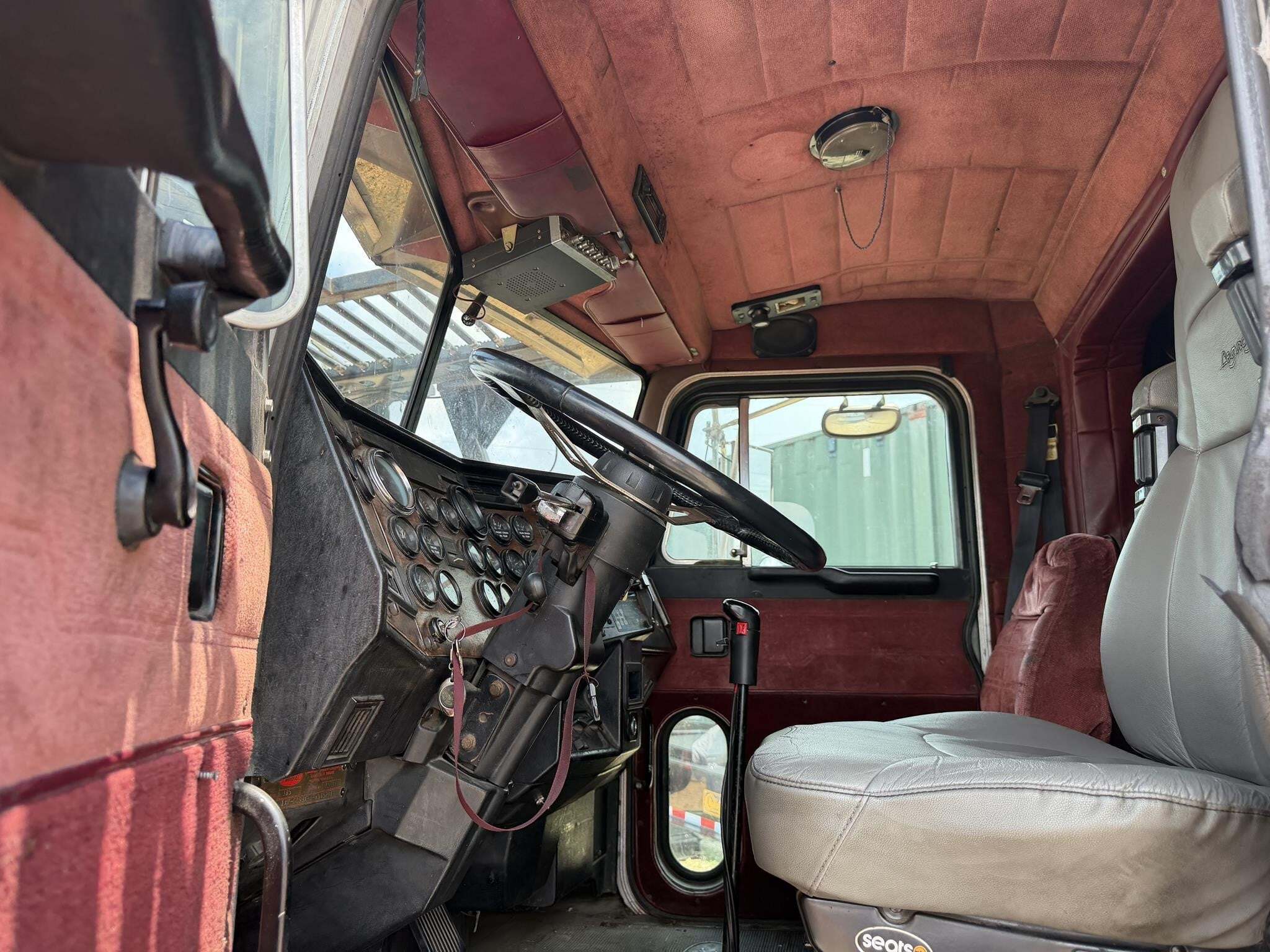 1998 Peterbilt 385 Dump Trucks/Trailer