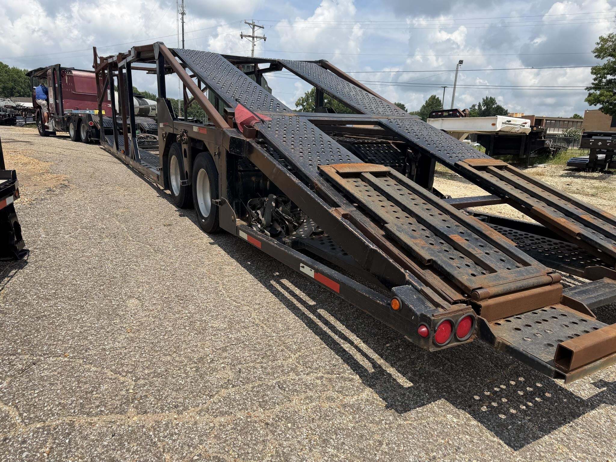 1998 Peterbilt 385 Dump Trucks/Trailer