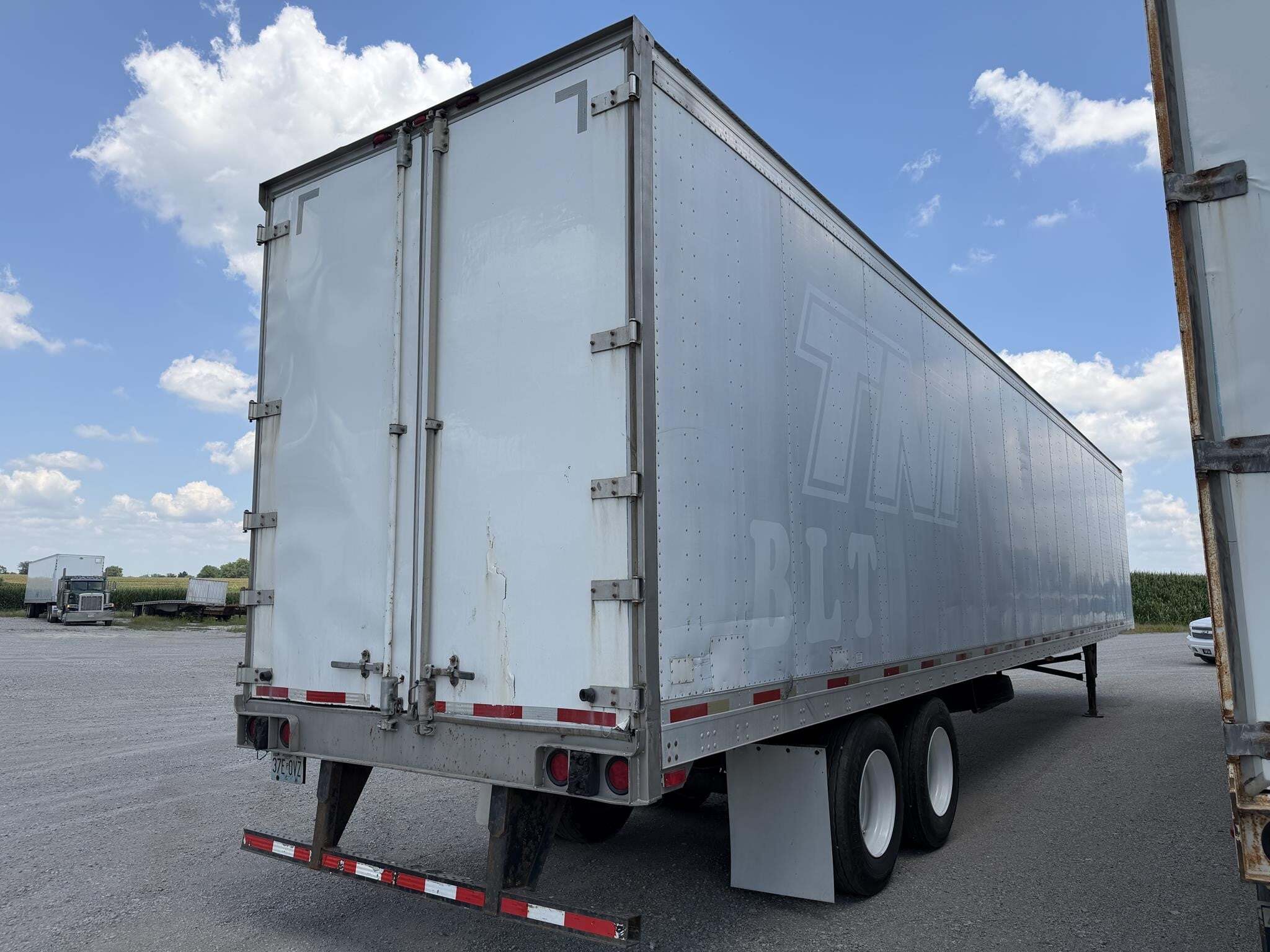 2003 Utility VS2DC Box Trucks/Trailer