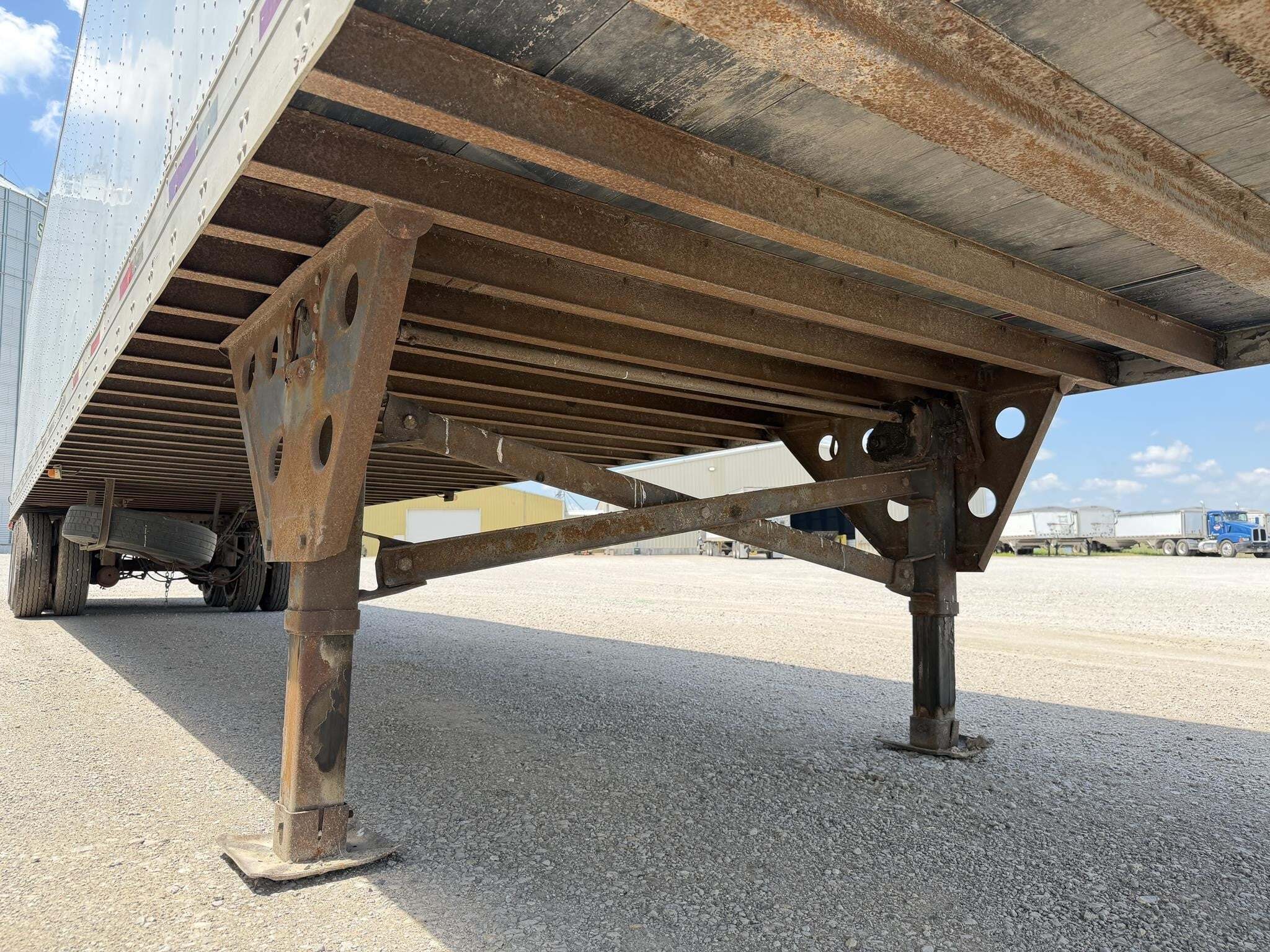 2003 Utility VS2DC Box Trucks/Trailer