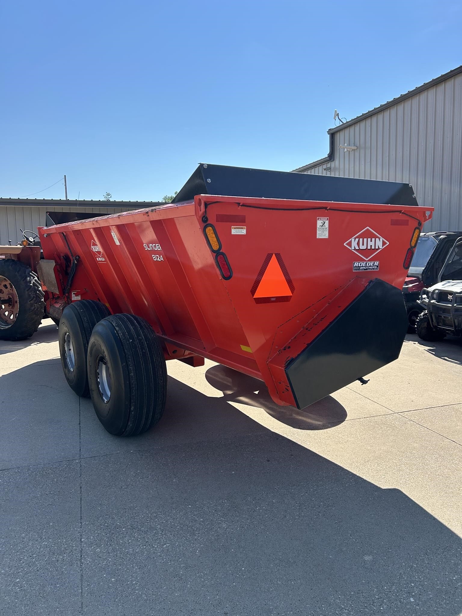 2017 Kuhn Knight 8124 Manure Spreader