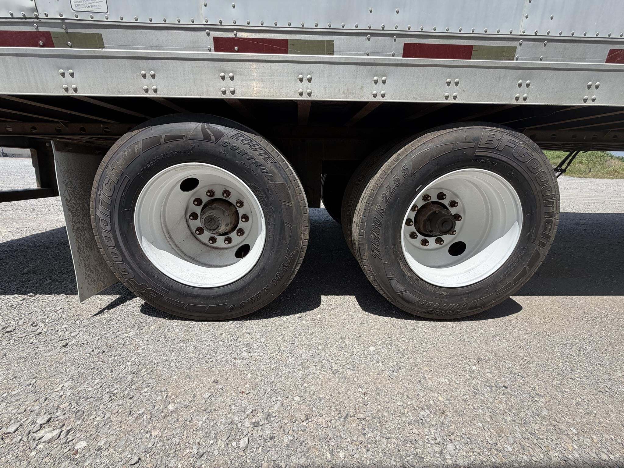 2003 Utility VS2DC Box Trucks/Trailer