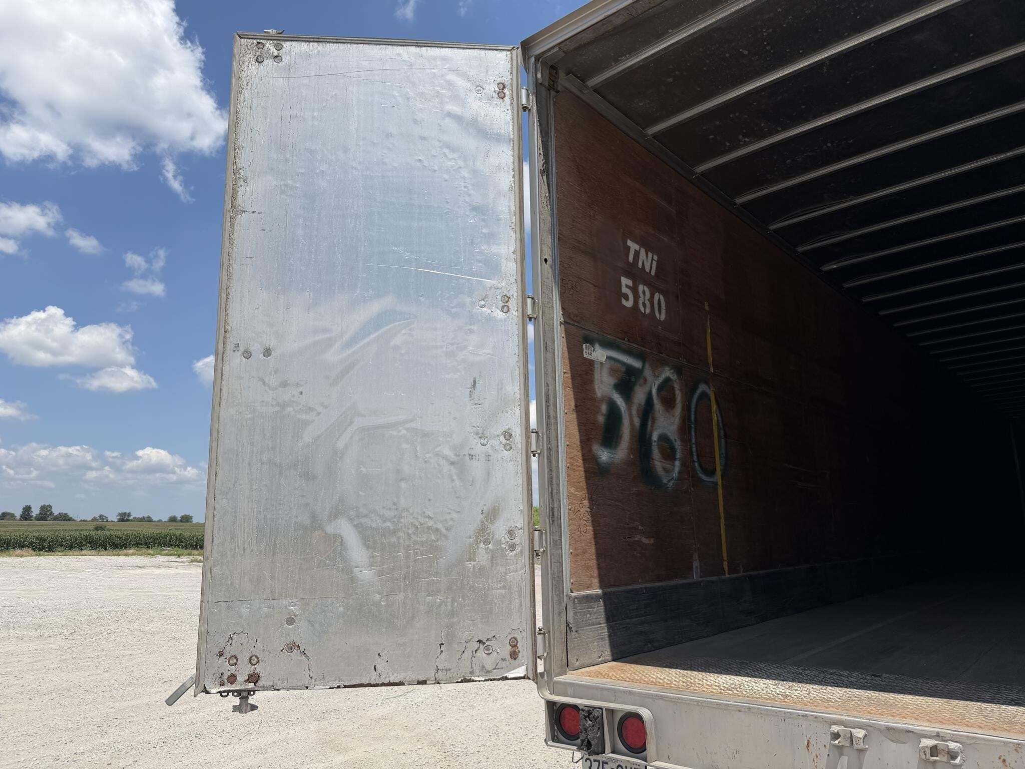 2003 Utility VS2DC Box Trucks/Trailer