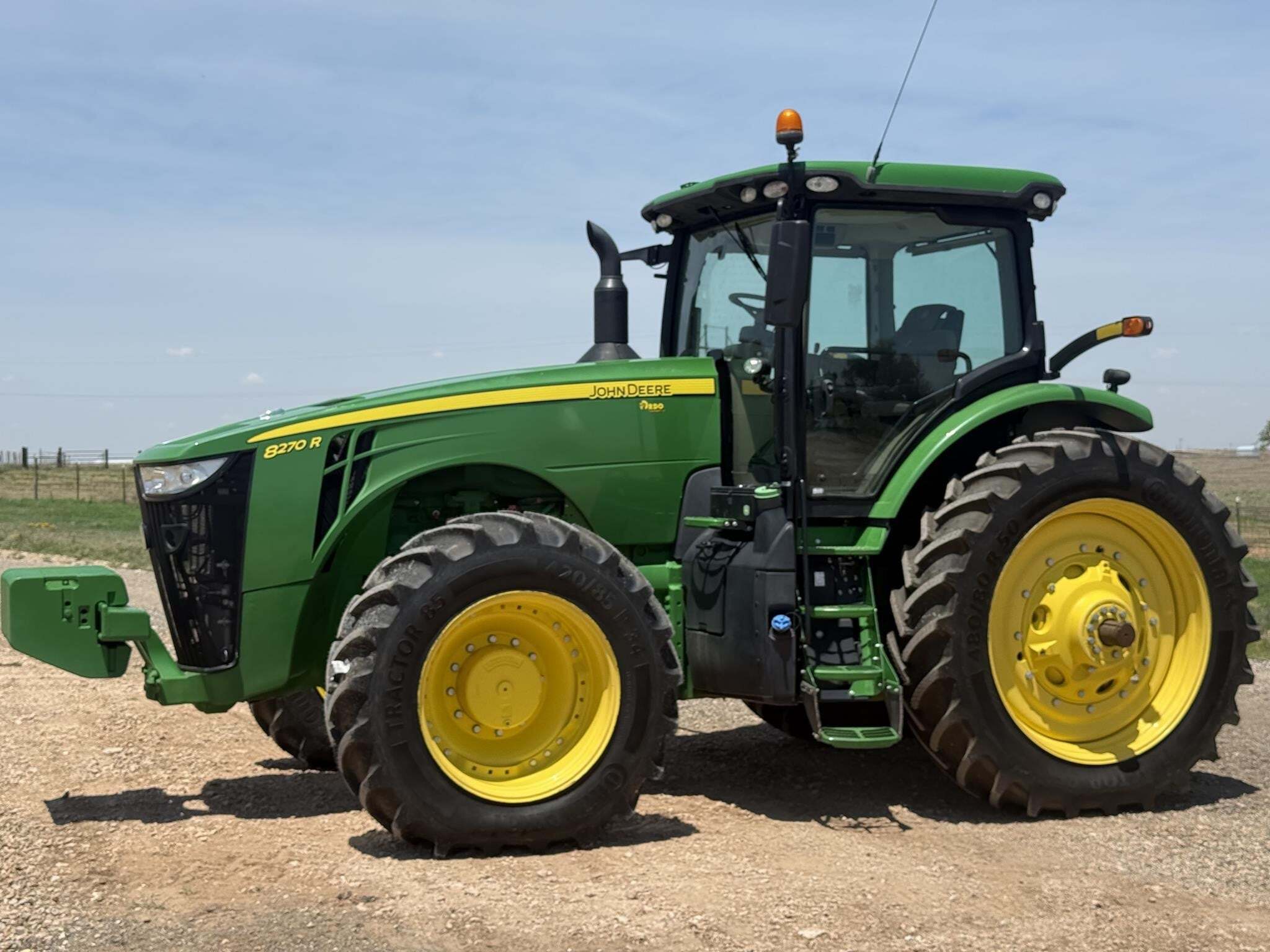 2020 John Deere 8270R Tractor