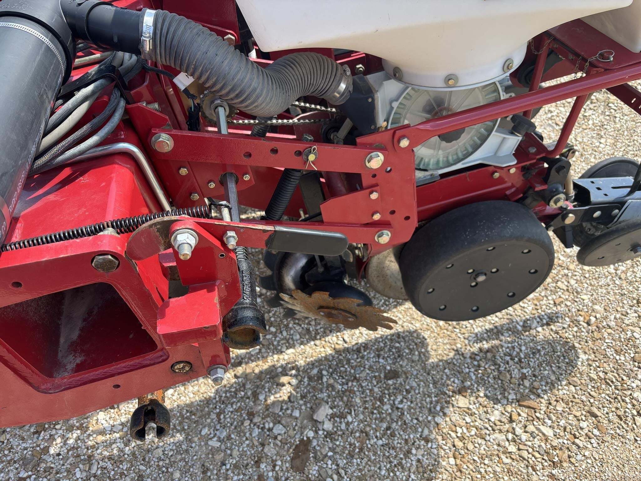  White 8222 Planter