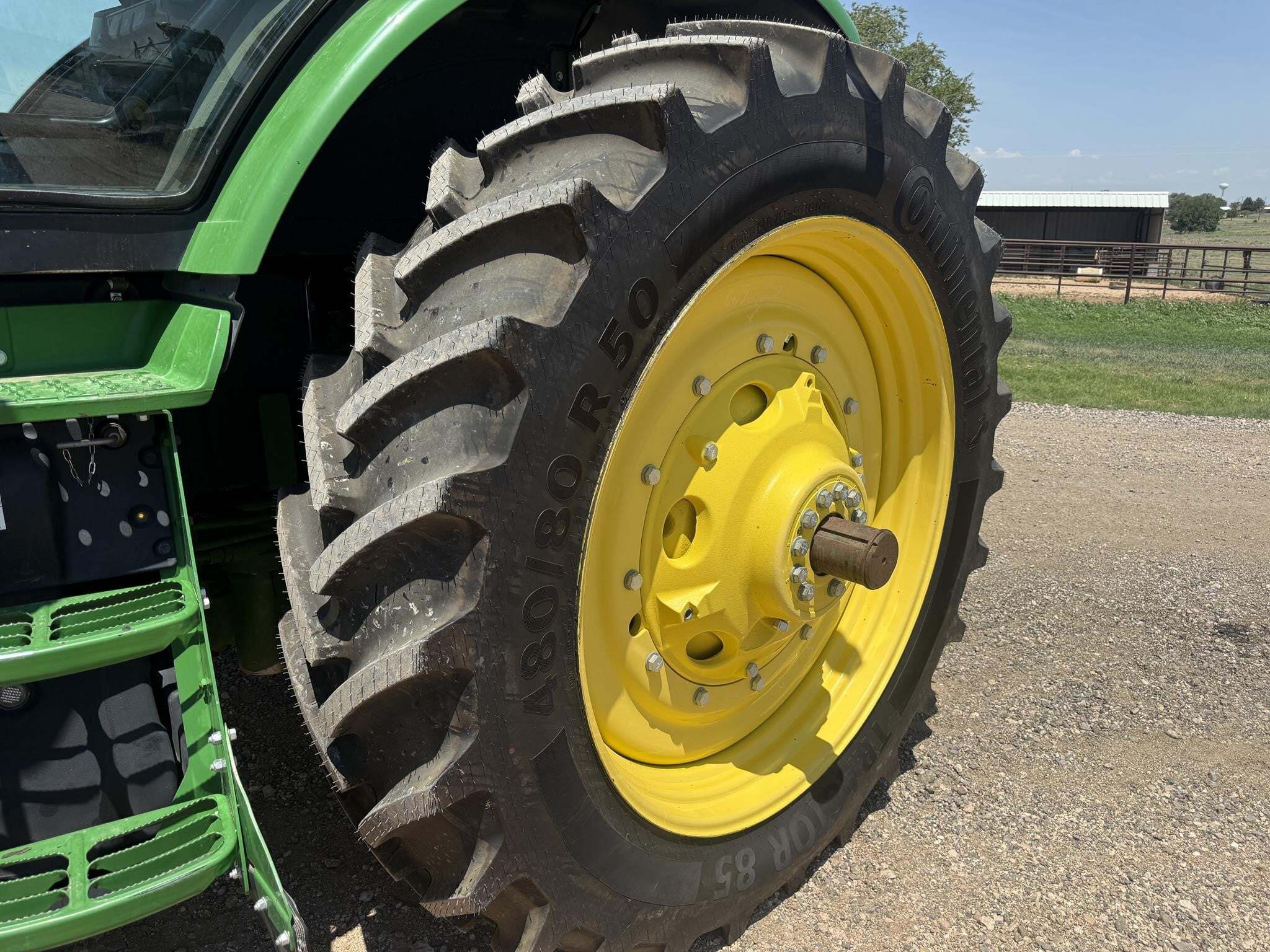 2020 John Deere 8270R Tractor