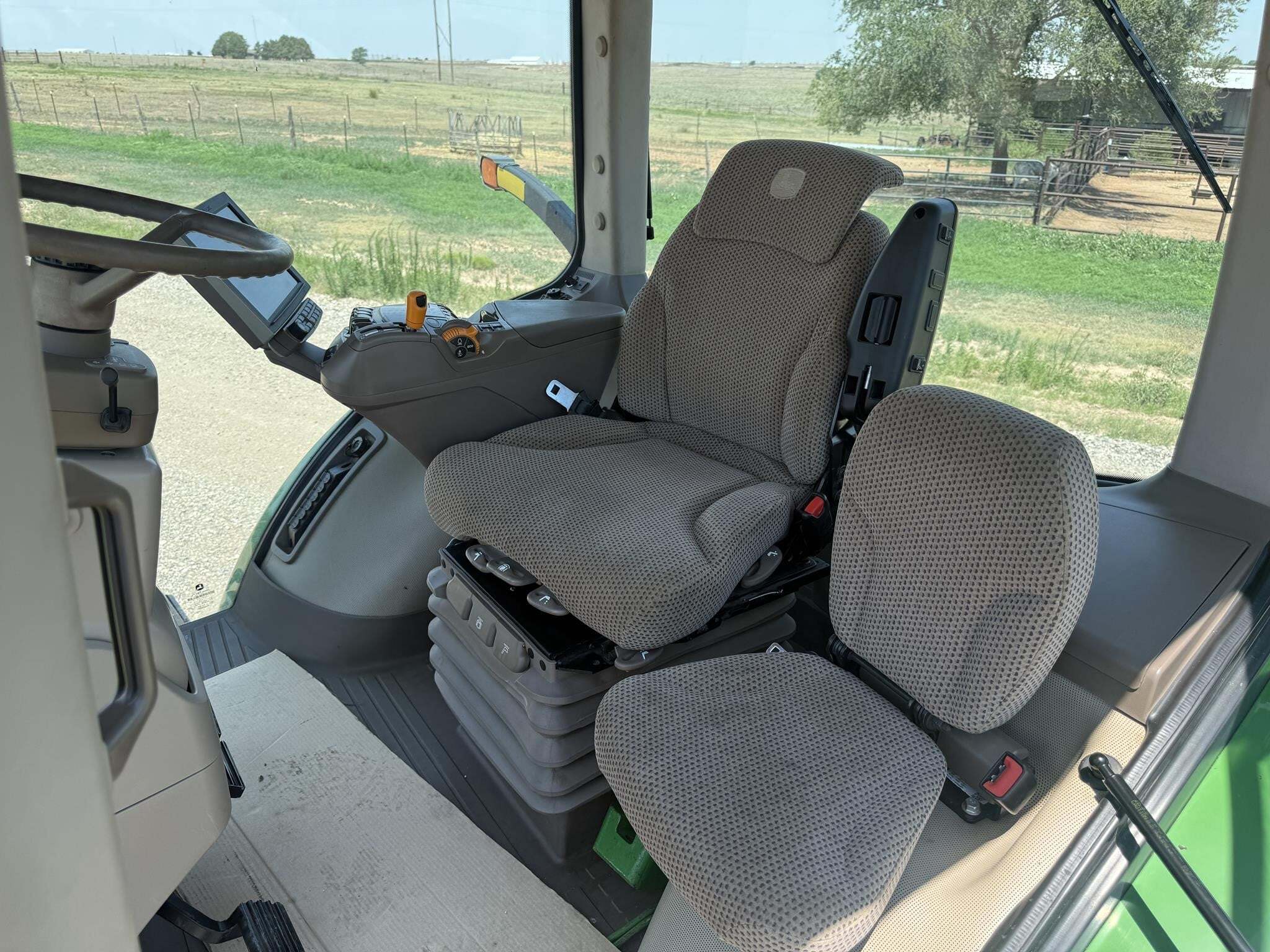 2020 John Deere 8270R Tractor