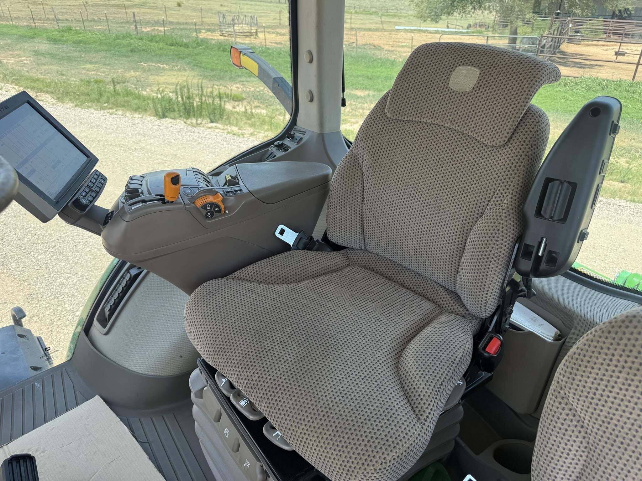 2020 John Deere 8270R Tractor