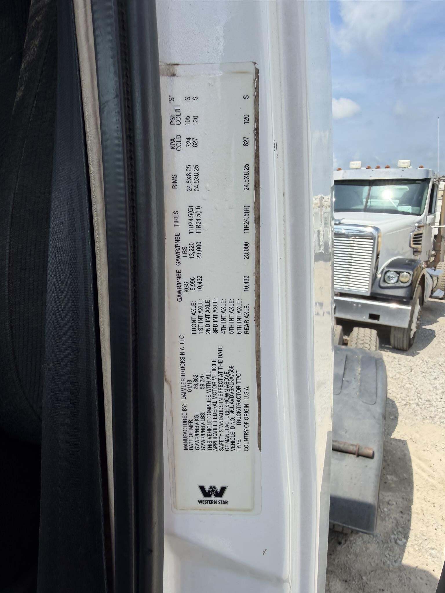 2019 Western Star 4700 Semi Trucks/Trailer
