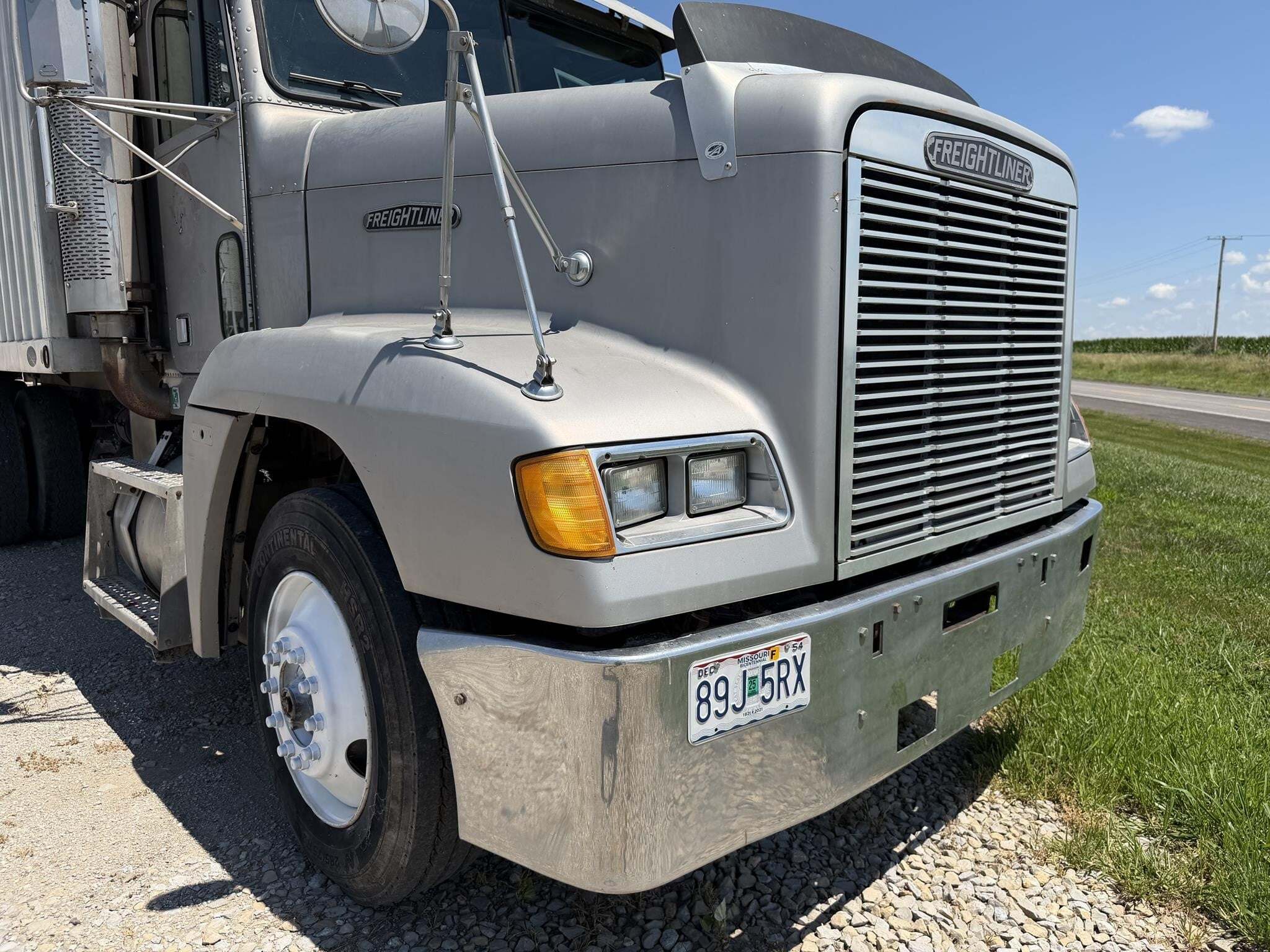 1991 Freightliner FLD120 Semi Trucks/Trailer