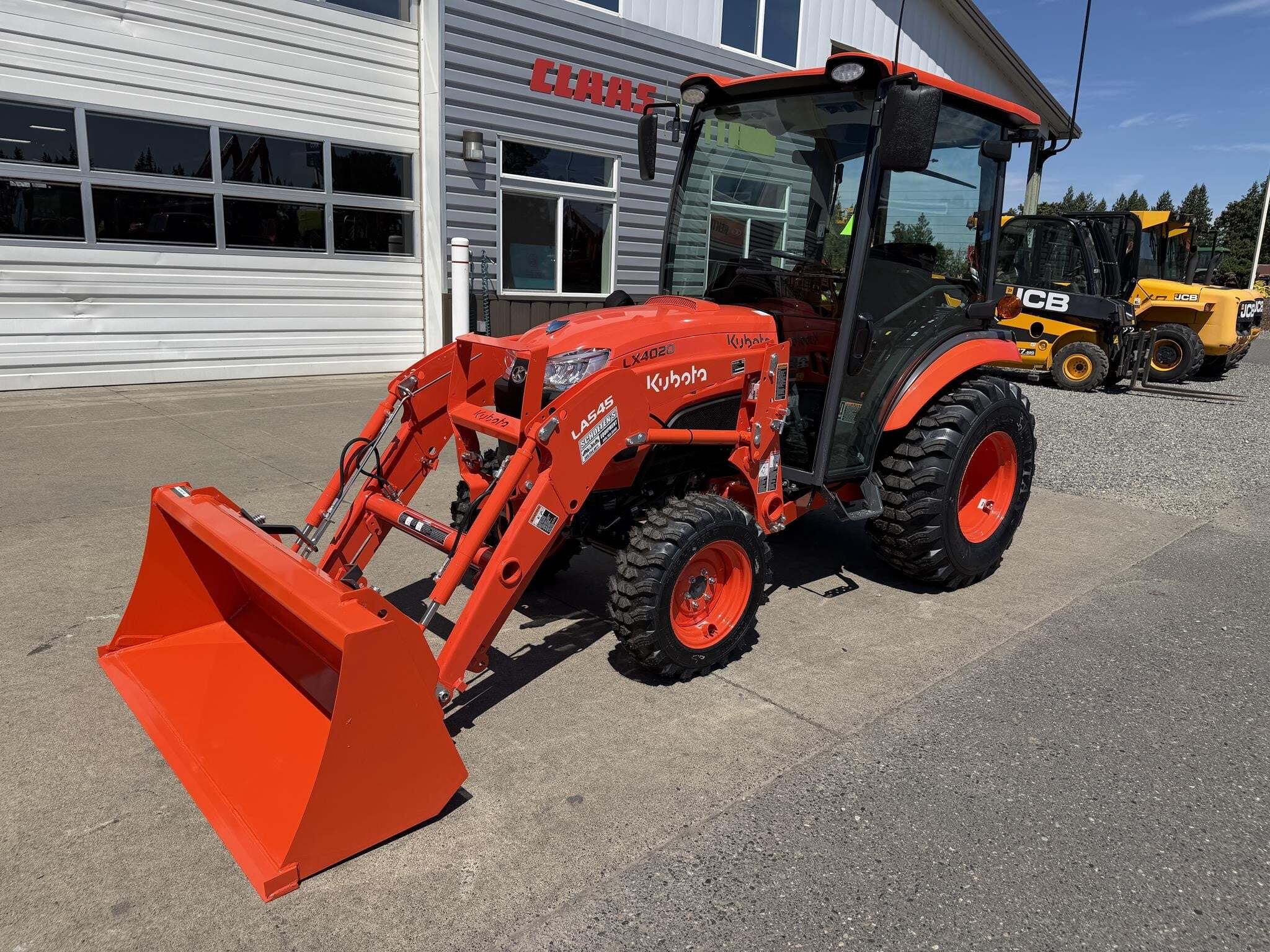 2026 Kubota LX4020HSDC Tractor