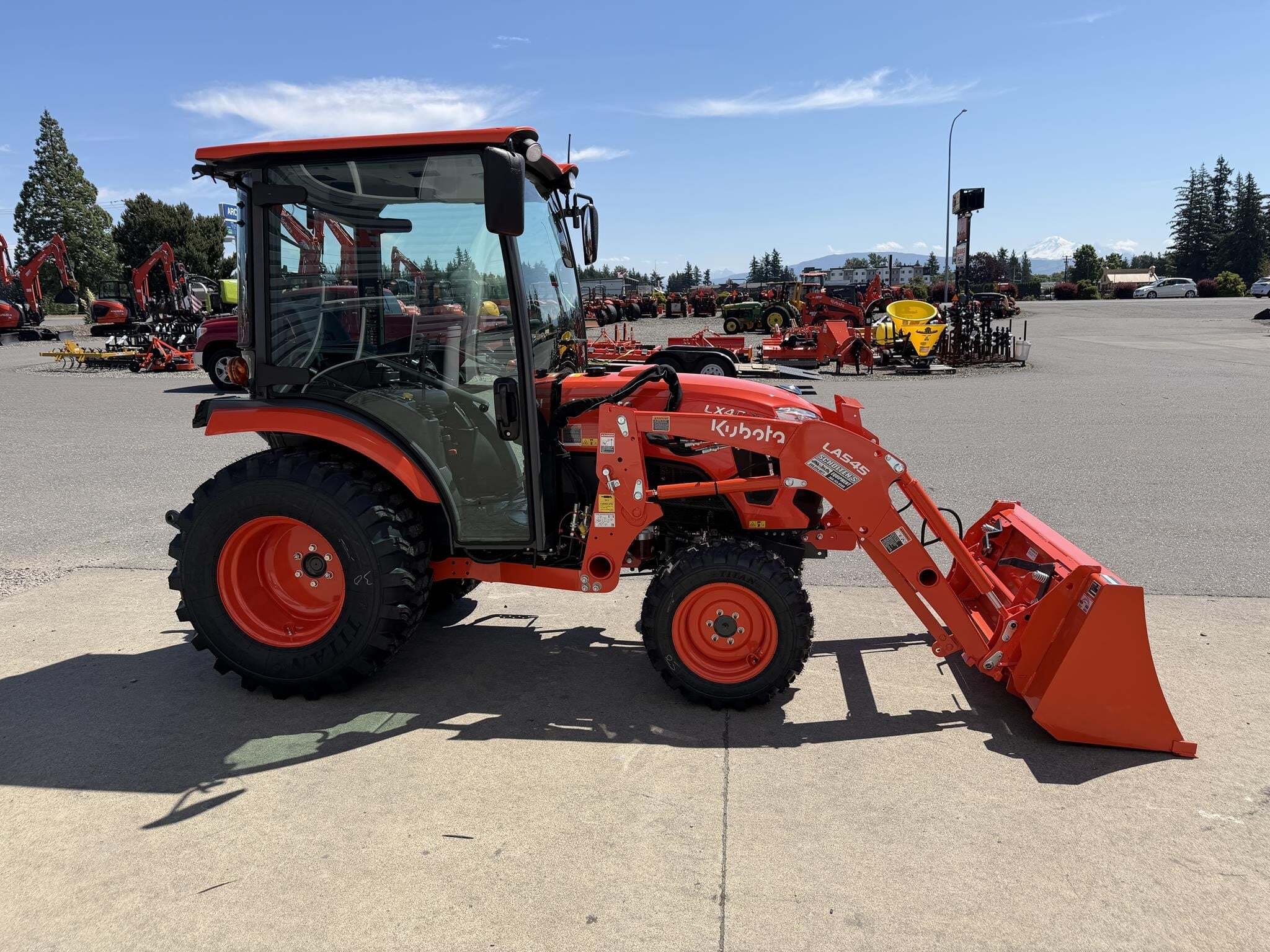 2026 Kubota LX4020HSDC Tractor
