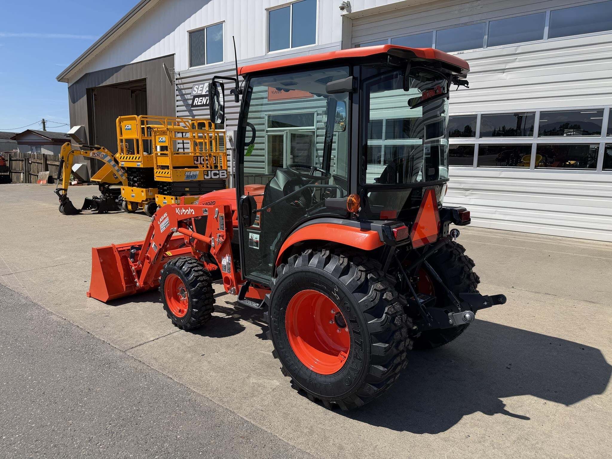 2026 Kubota LX4020HSDC Tractor