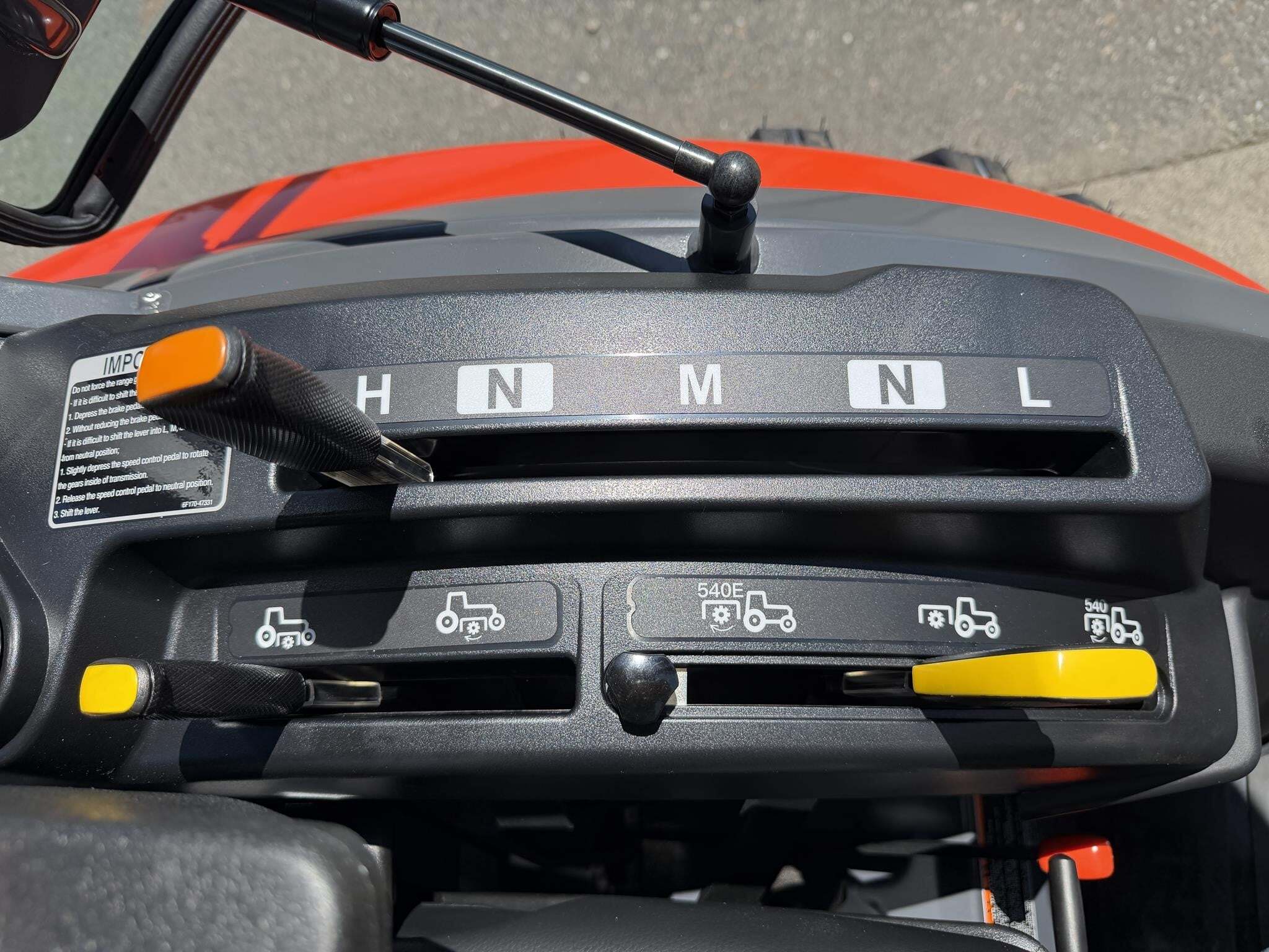 2026 Kubota LX4020HSDC Tractor