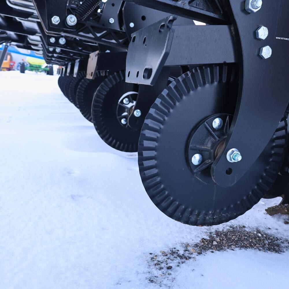 2027 Yetter 2984 Strip-Till