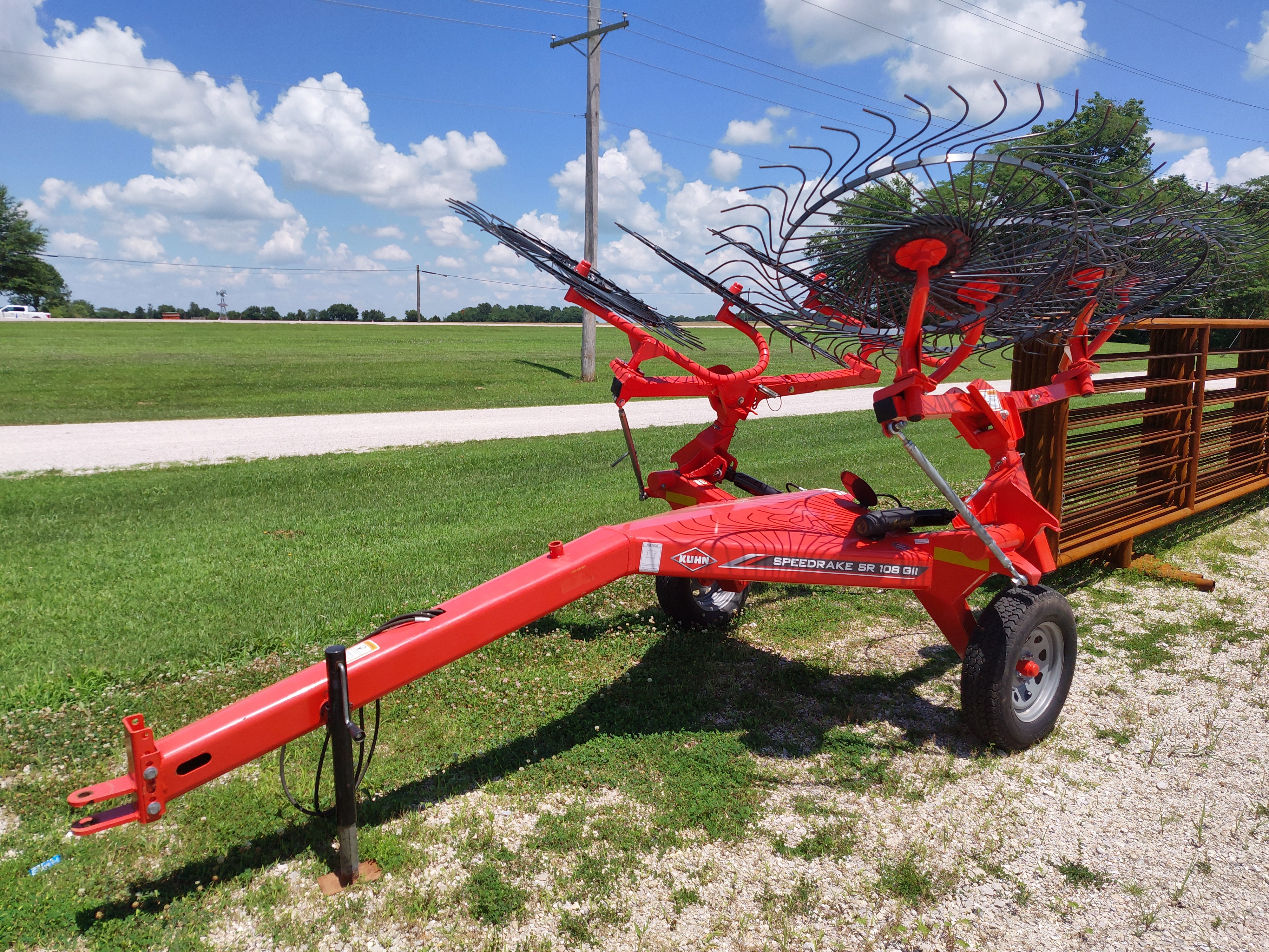 2020 Kuhn SR108 GII Rake
