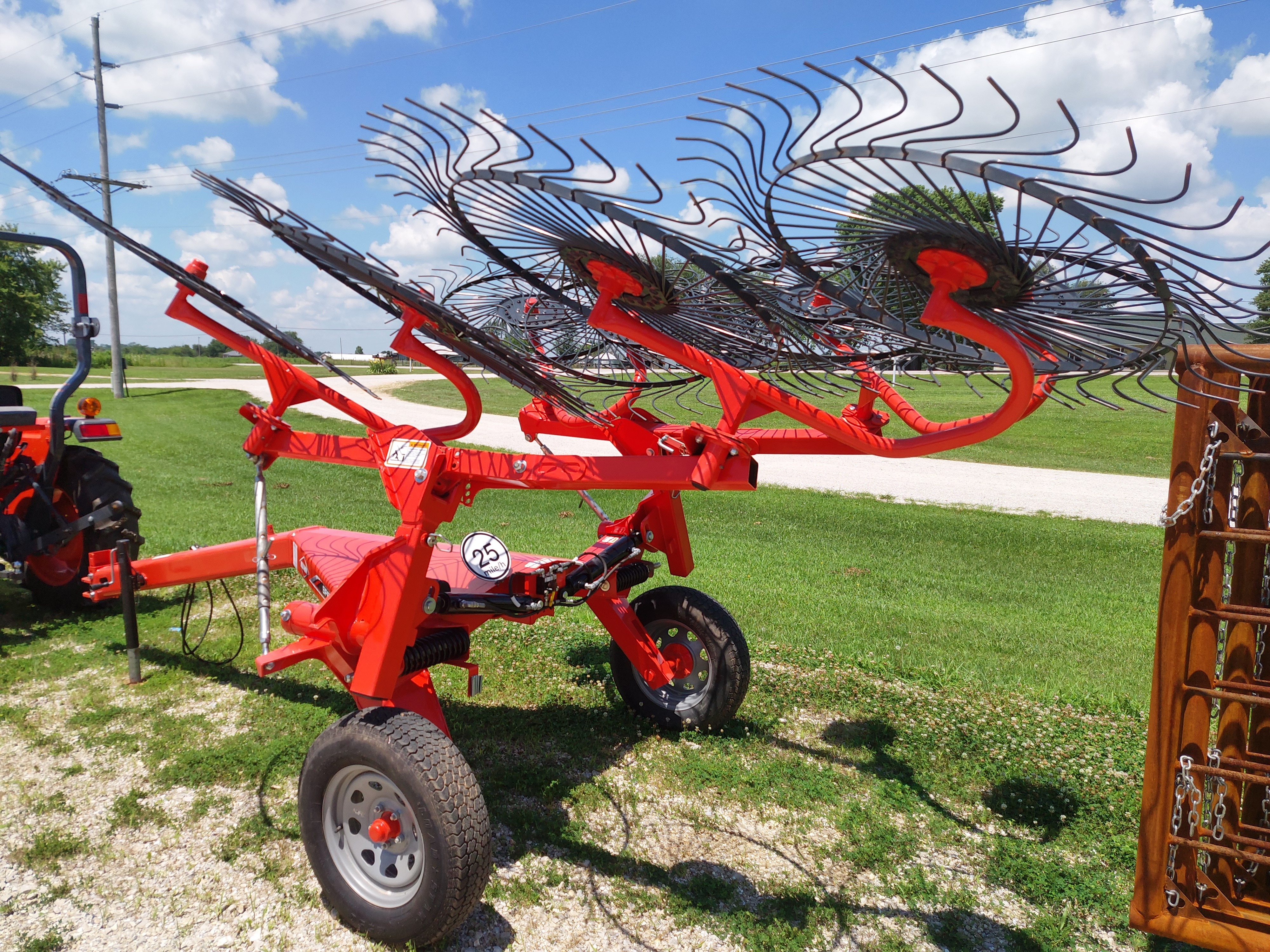 2020 Kuhn SR108 GII Rake
