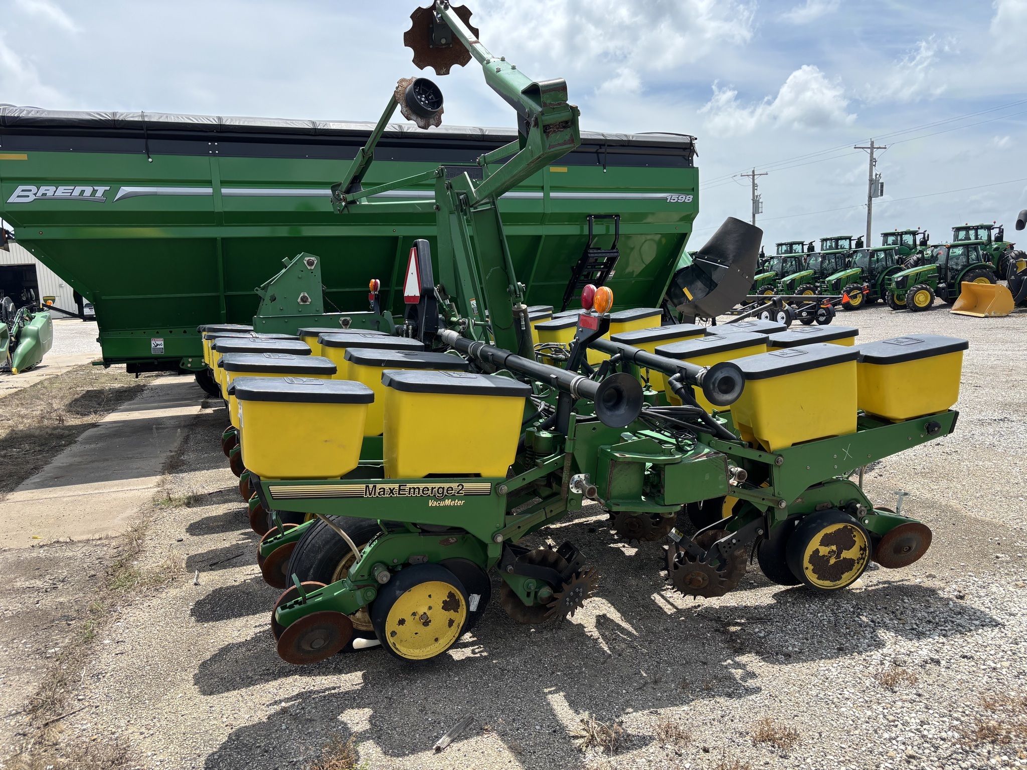 1996 John Deere 1760 Planter