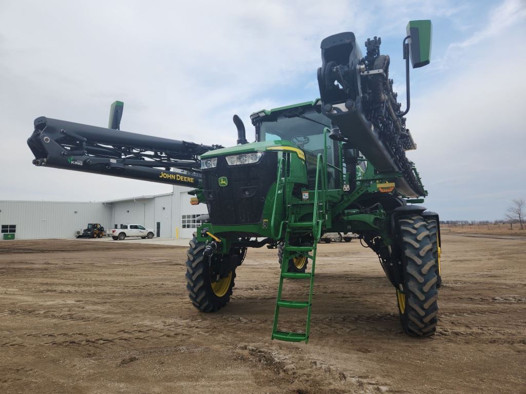 2023 John Deere 410R Self-Propelled Sprayer