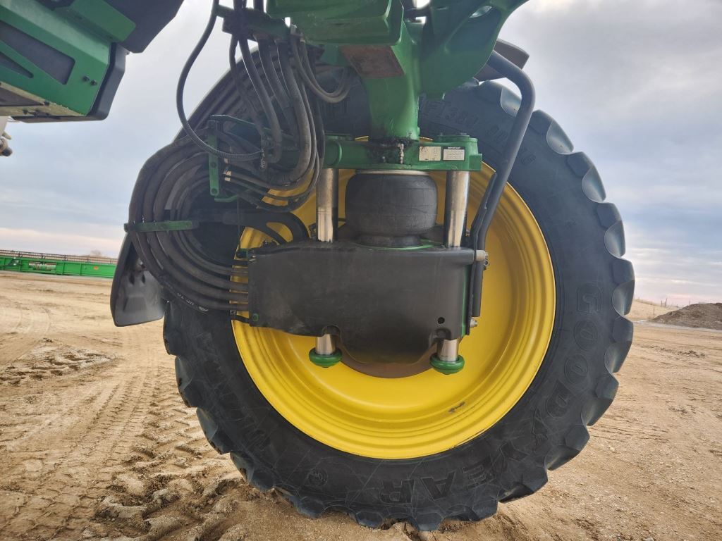 2023 John Deere 410R Self-Propelled Sprayer