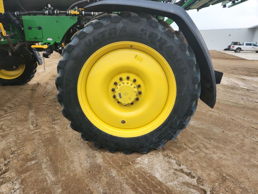 2023 John Deere 410R Self-Propelled Sprayer