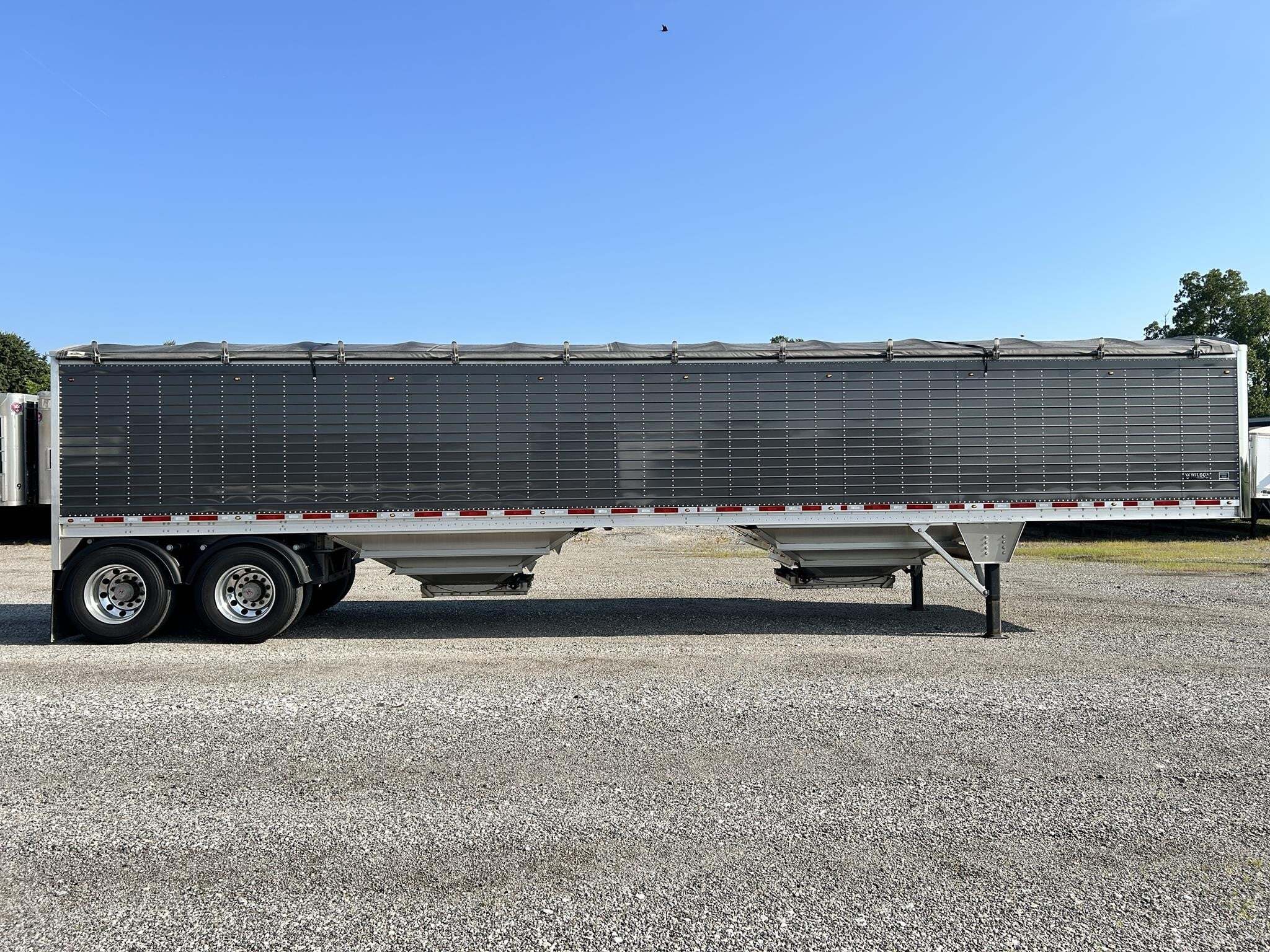 2024 Wilson DWH-751GM Grain Trailer