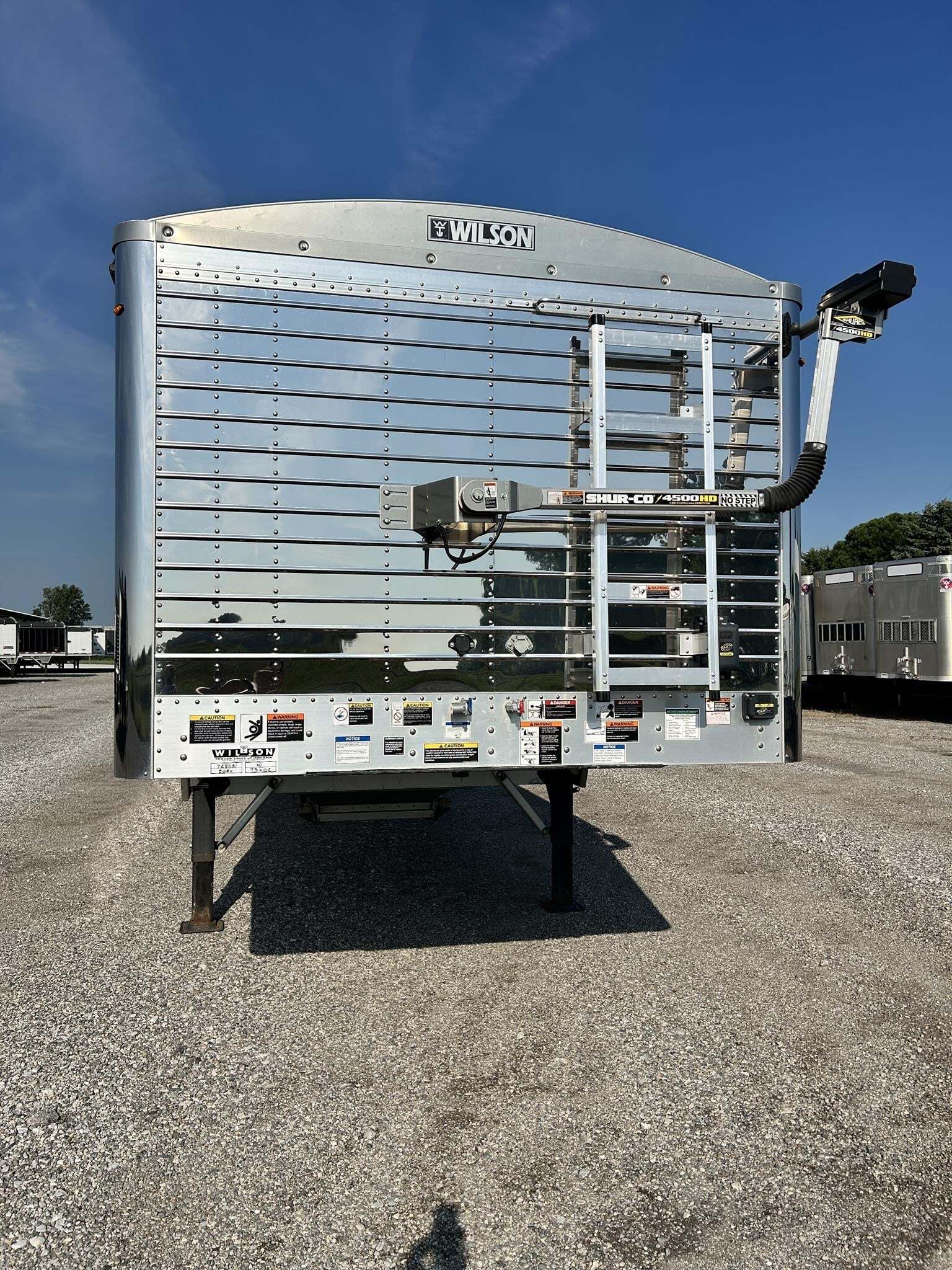 2024 Wilson DWH-751GM Grain Trailer