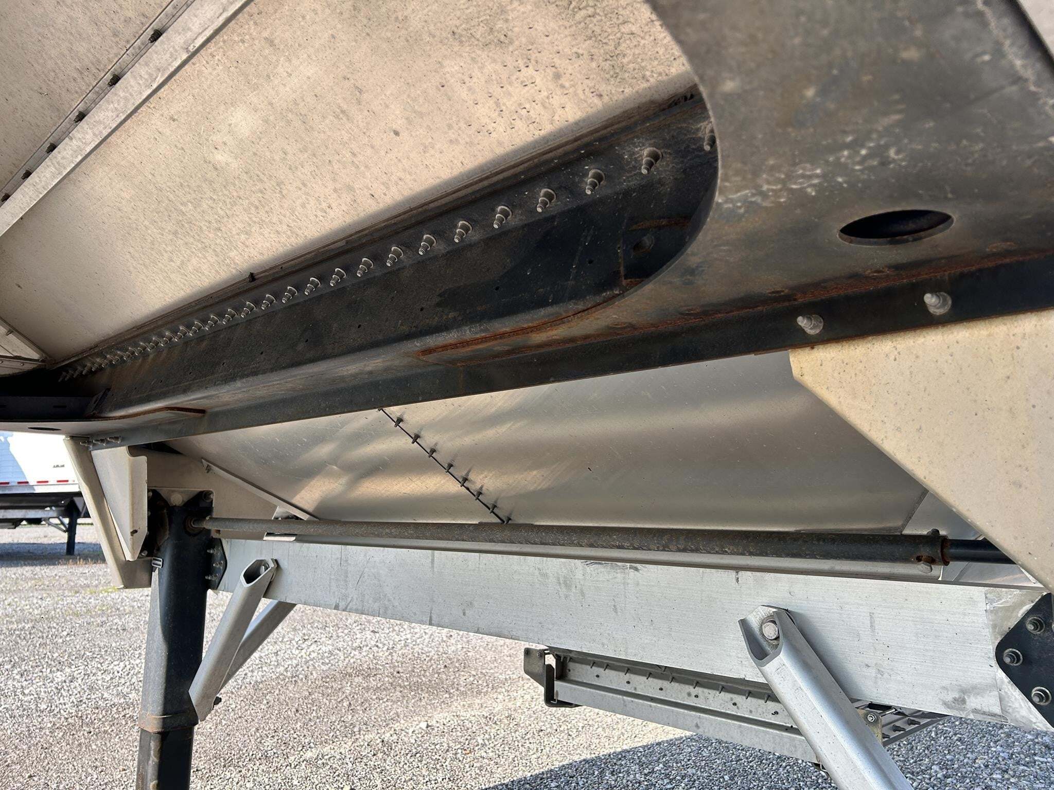 2024 Wilson DWH-751GM Grain Trailer