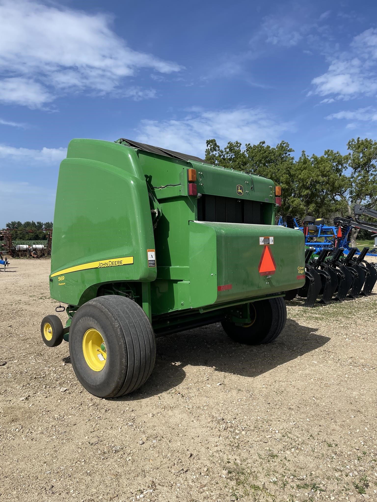 2014 John Deere 569 Premium Round Baler