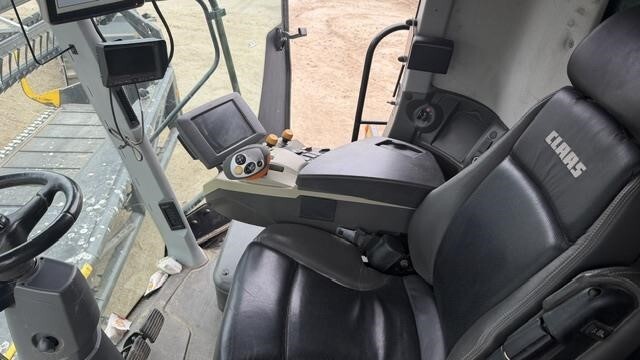 2014 Claas Lexion 760 Combine