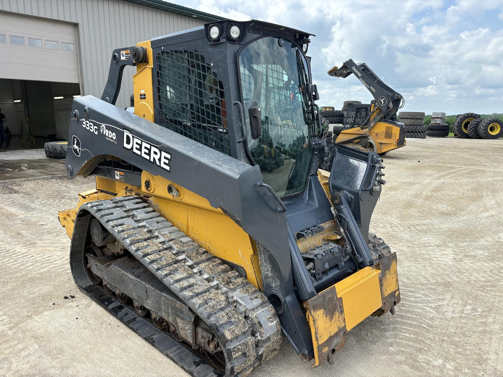 2020 Deere 333G Skid Steer