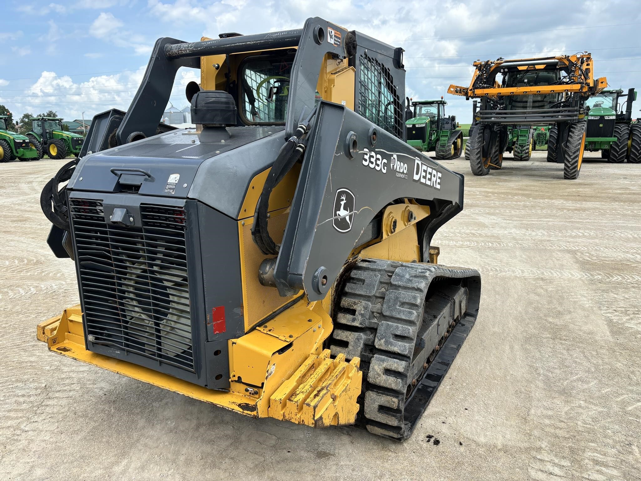 2020 Deere 333G Skid Steer