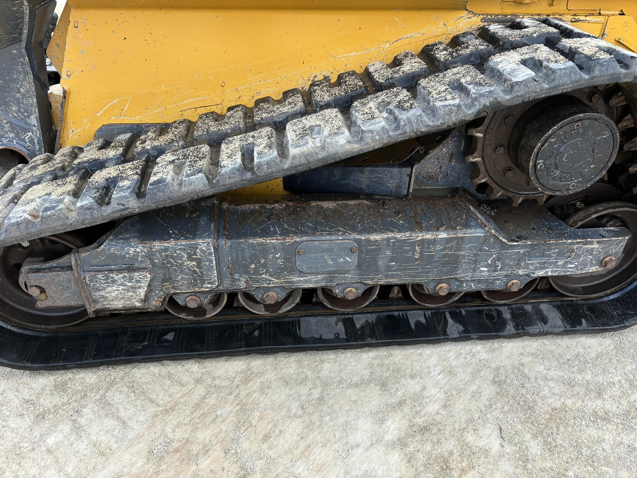 2020 Deere 333G Skid Steer