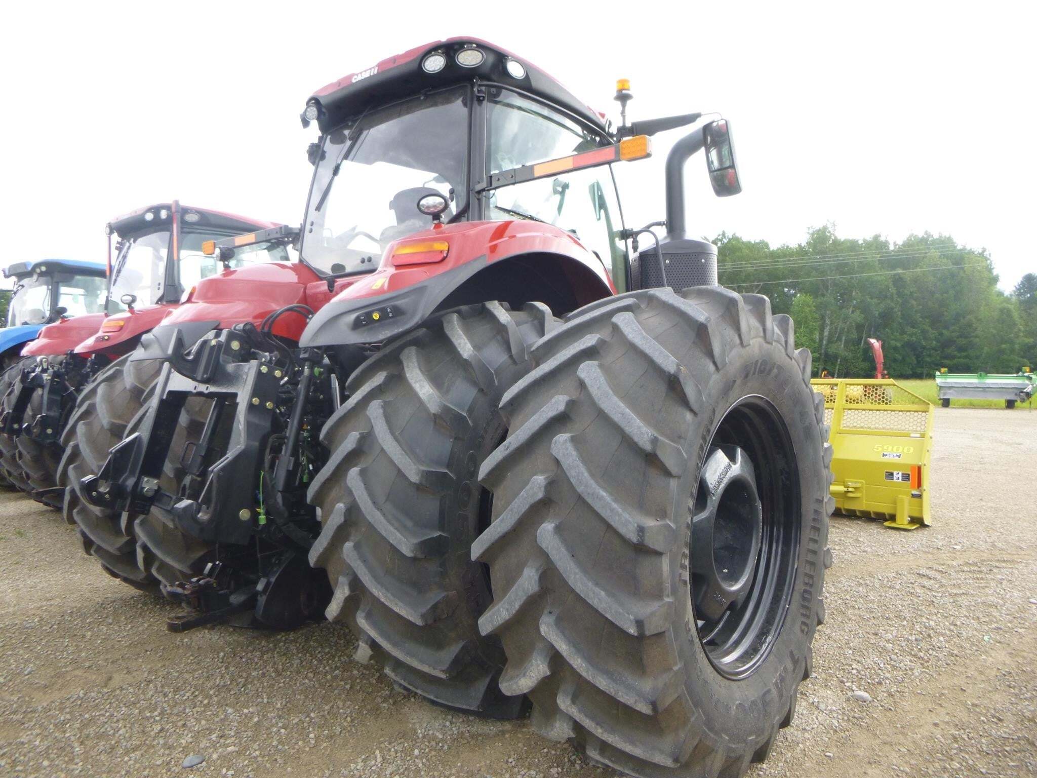 2021 Case IH MAGNUM 400 AFS Tractor