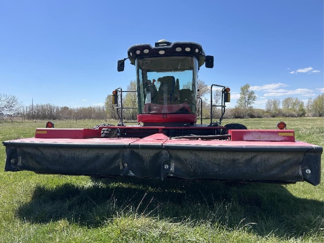 2014 Massey Ferguson WR9770 Self-Propelled Windrowers and Swather