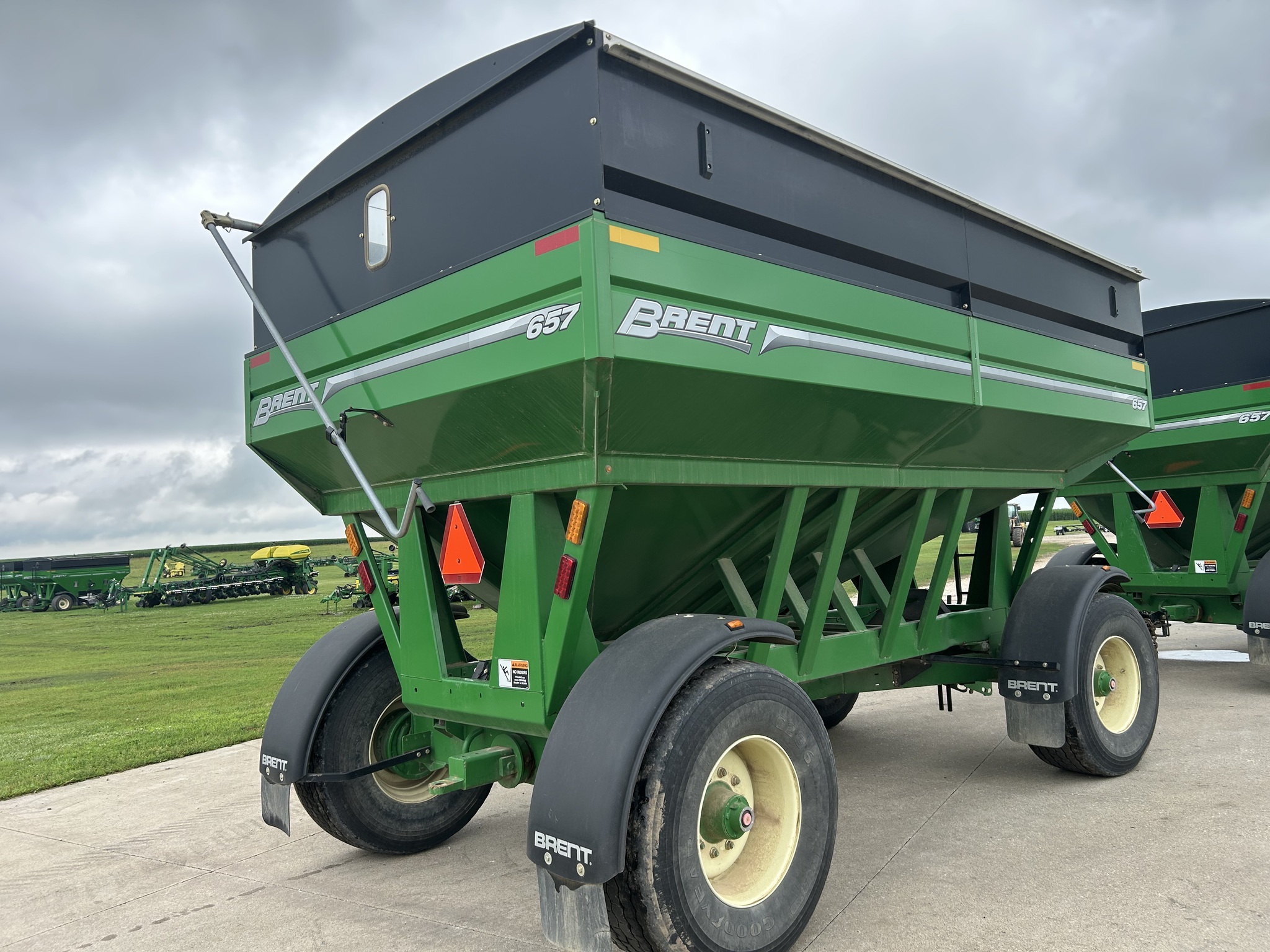 2014 Brent 657 Gravity Wagon