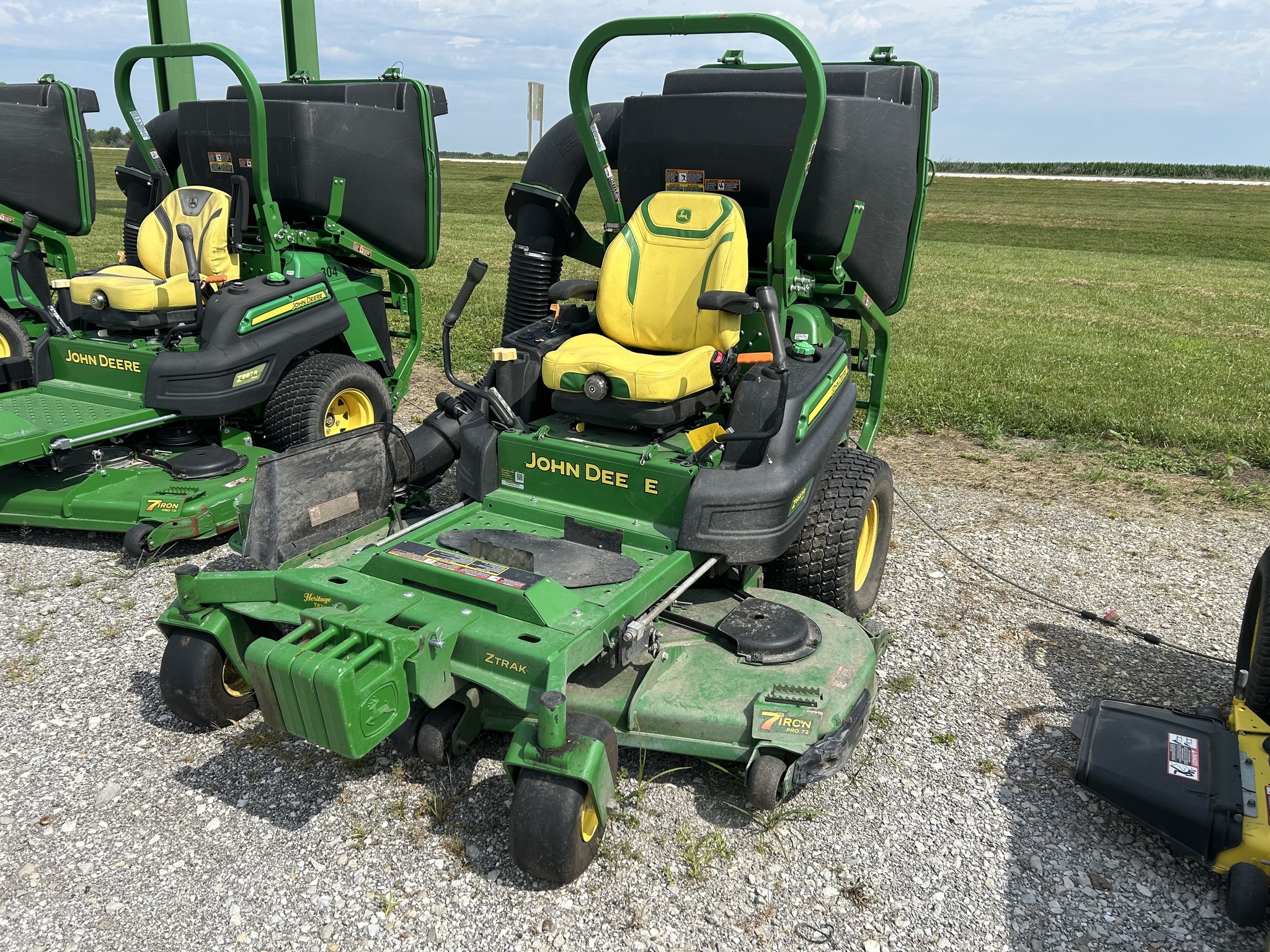 2023 John Deere Z997R Lawn Mower