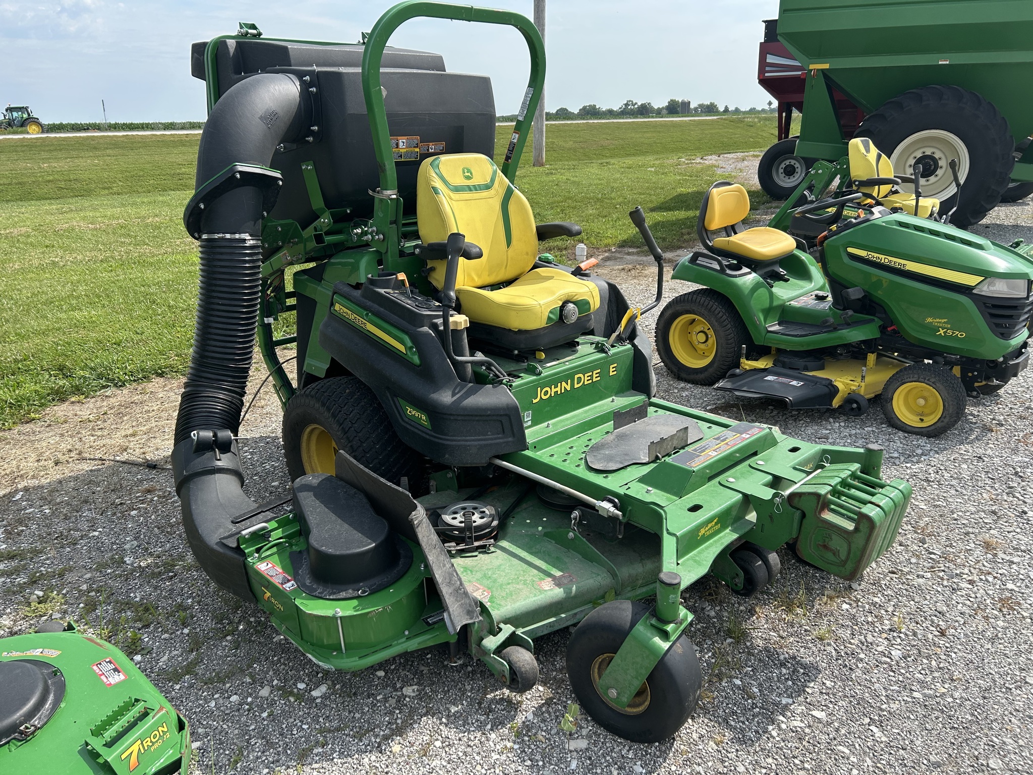 2023 John Deere Z997R Lawn Mower
