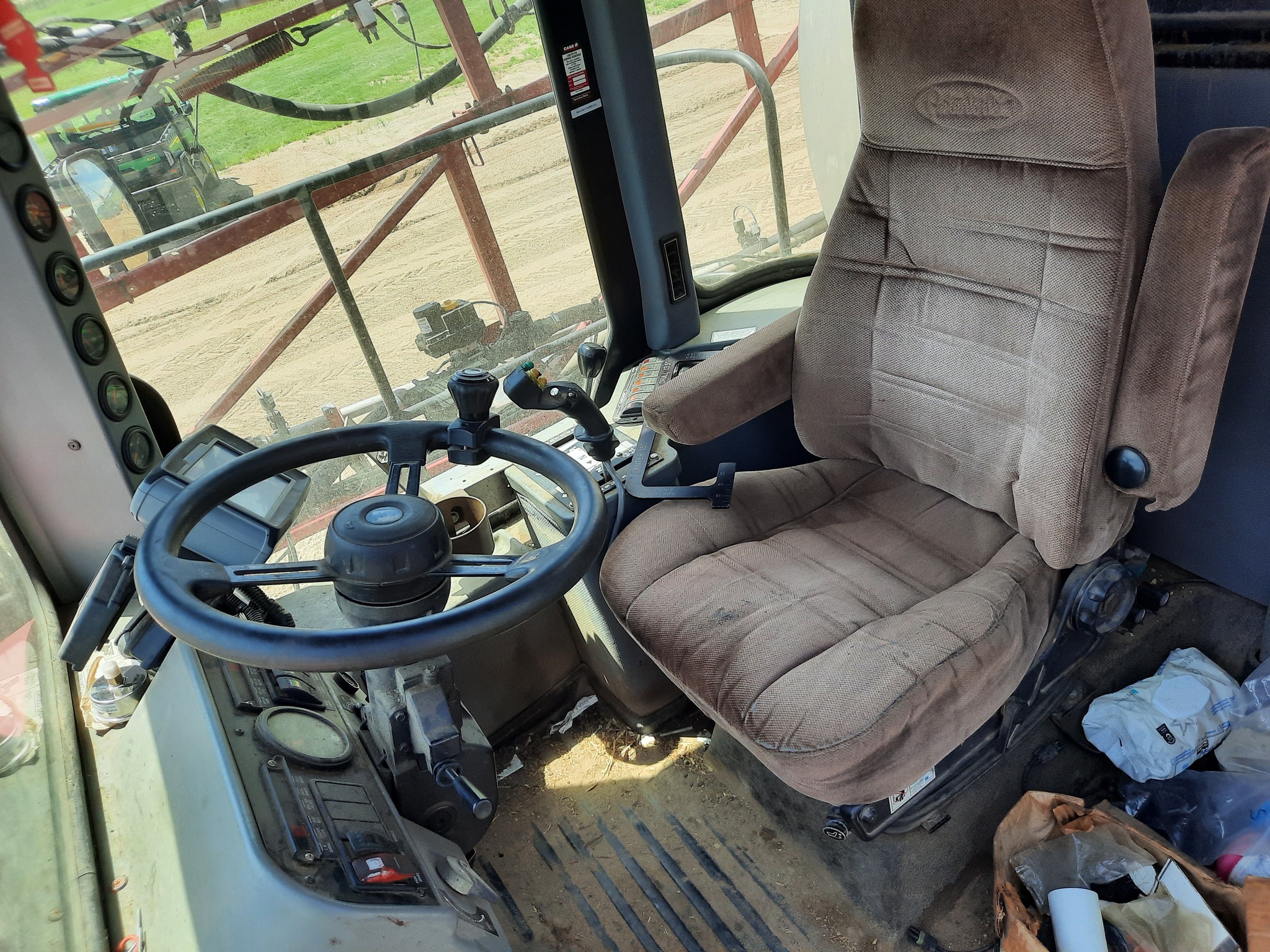 2001 Case IH SPX4260 Self-Propelled Sprayer