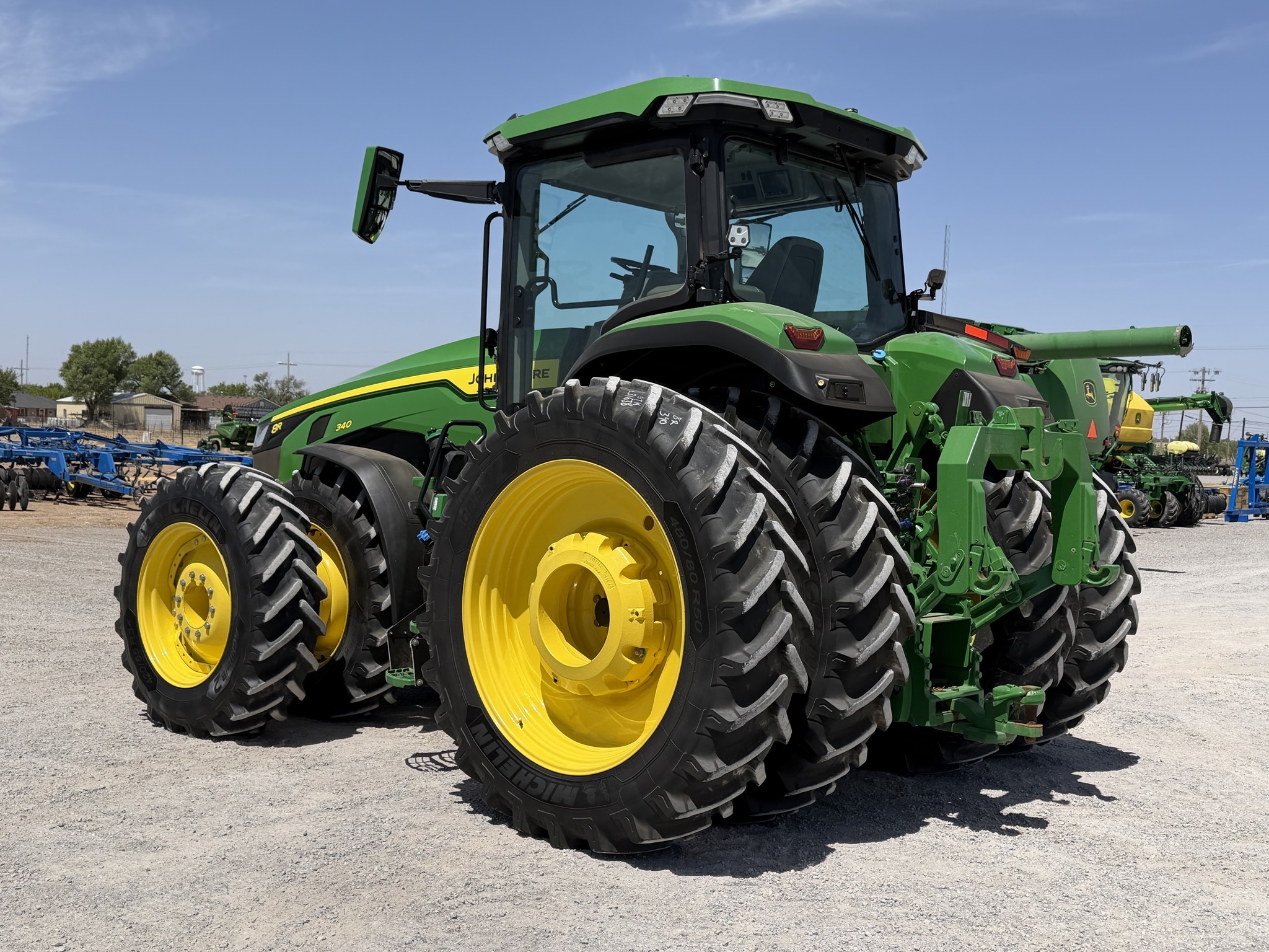 2022 John Deere 8R 340 Tractor