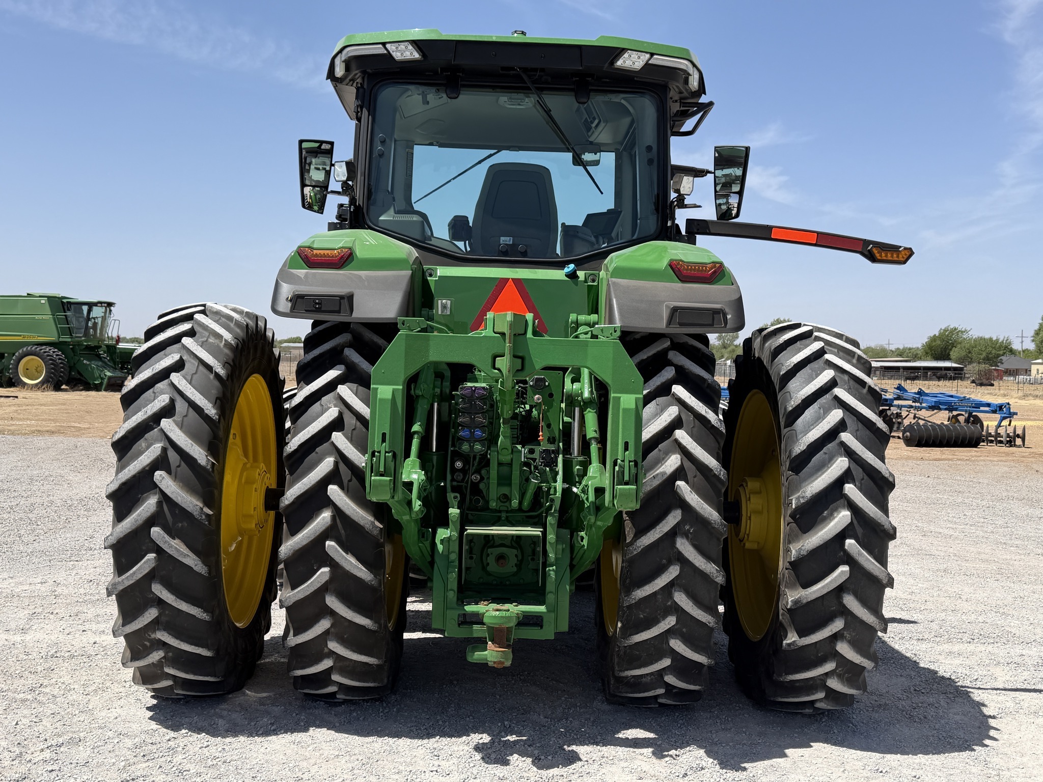 2022 John Deere 8R 340 Tractor
