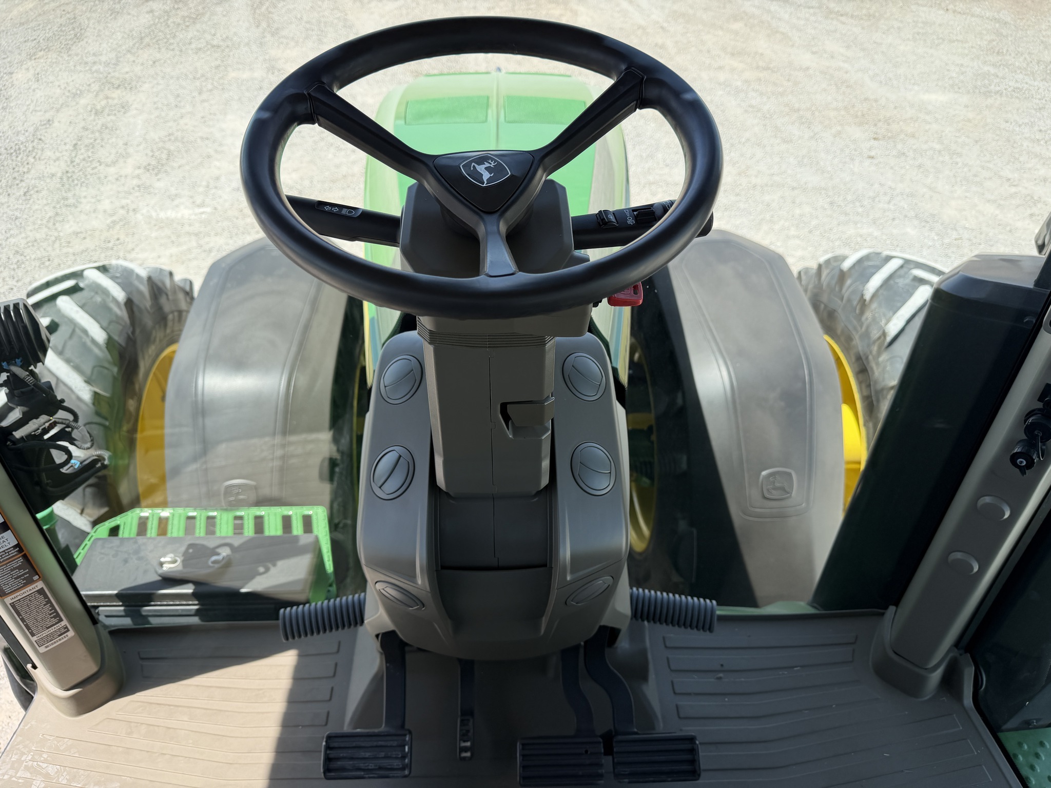2022 John Deere 8R 340 Tractor