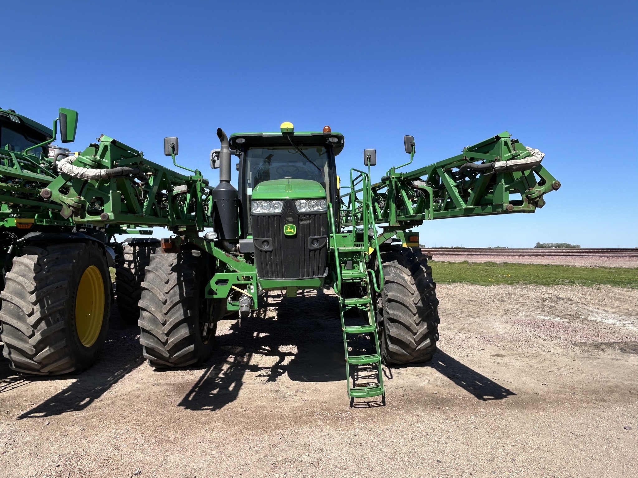 2015 John Deere R4045 Self-Propelled Sprayer