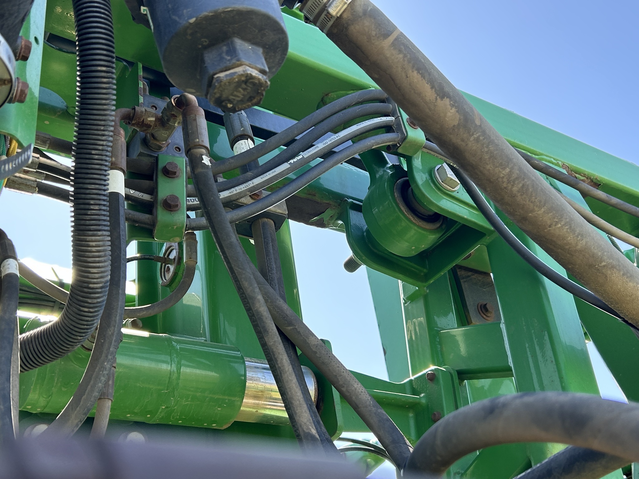 2015 John Deere R4045 Self-Propelled Sprayer