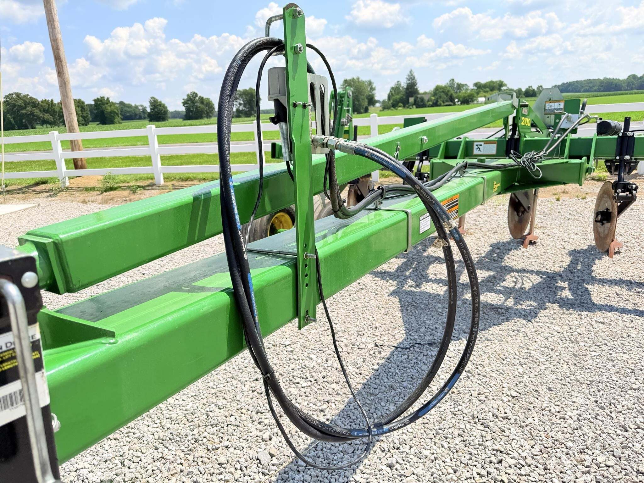  John Deere 2100 In-Line Ripper